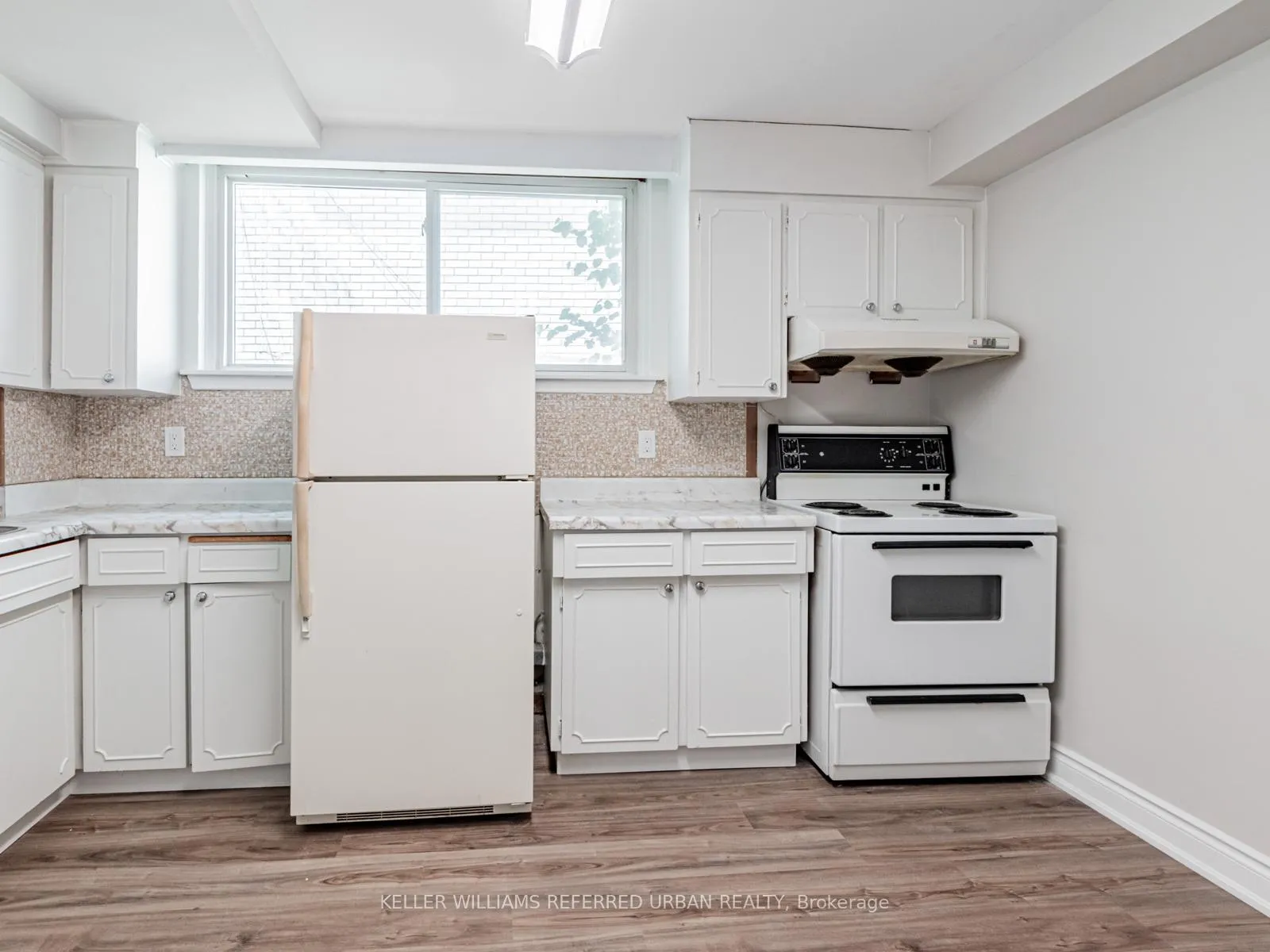 Photo 7 of Unit Basement  Unit #1, 137 Shelborne Avenue, Toronto, Englemount-Lawrence — HOMEH