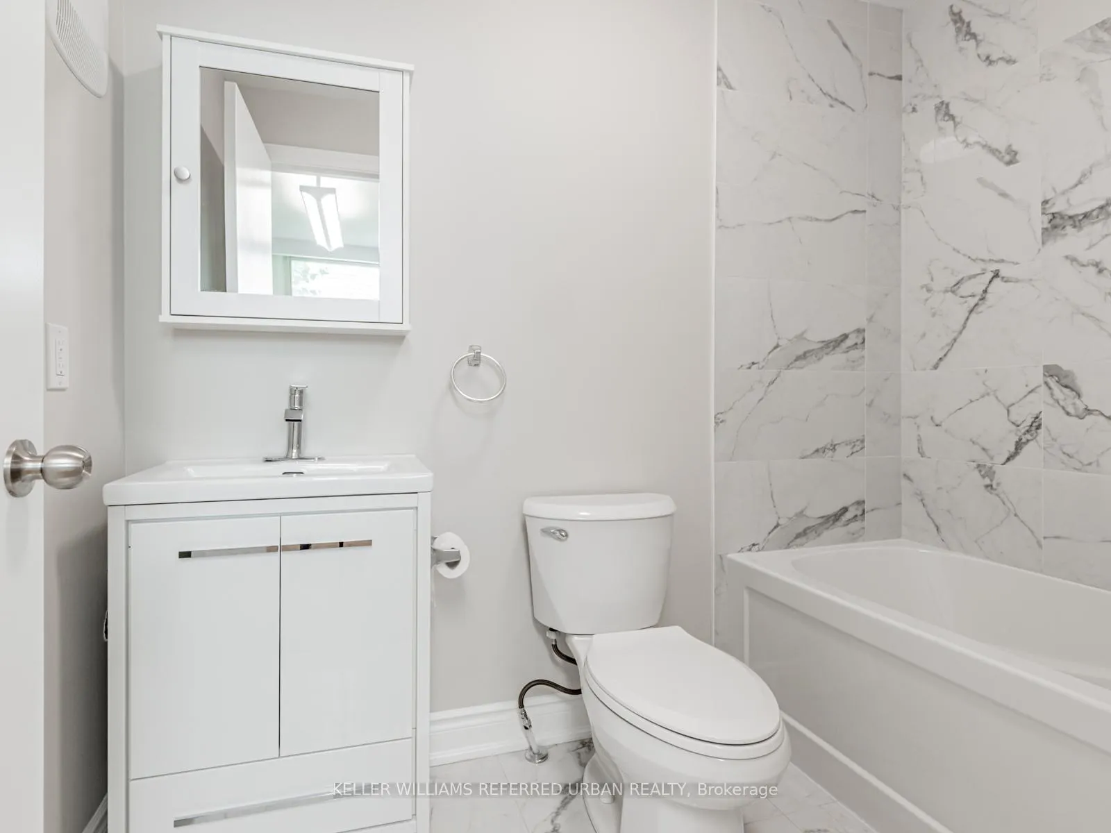 Photo 10 of Unit Basement  Unit #1, 137 Shelborne Avenue, Toronto, Englemount-Lawrence — HOMEH