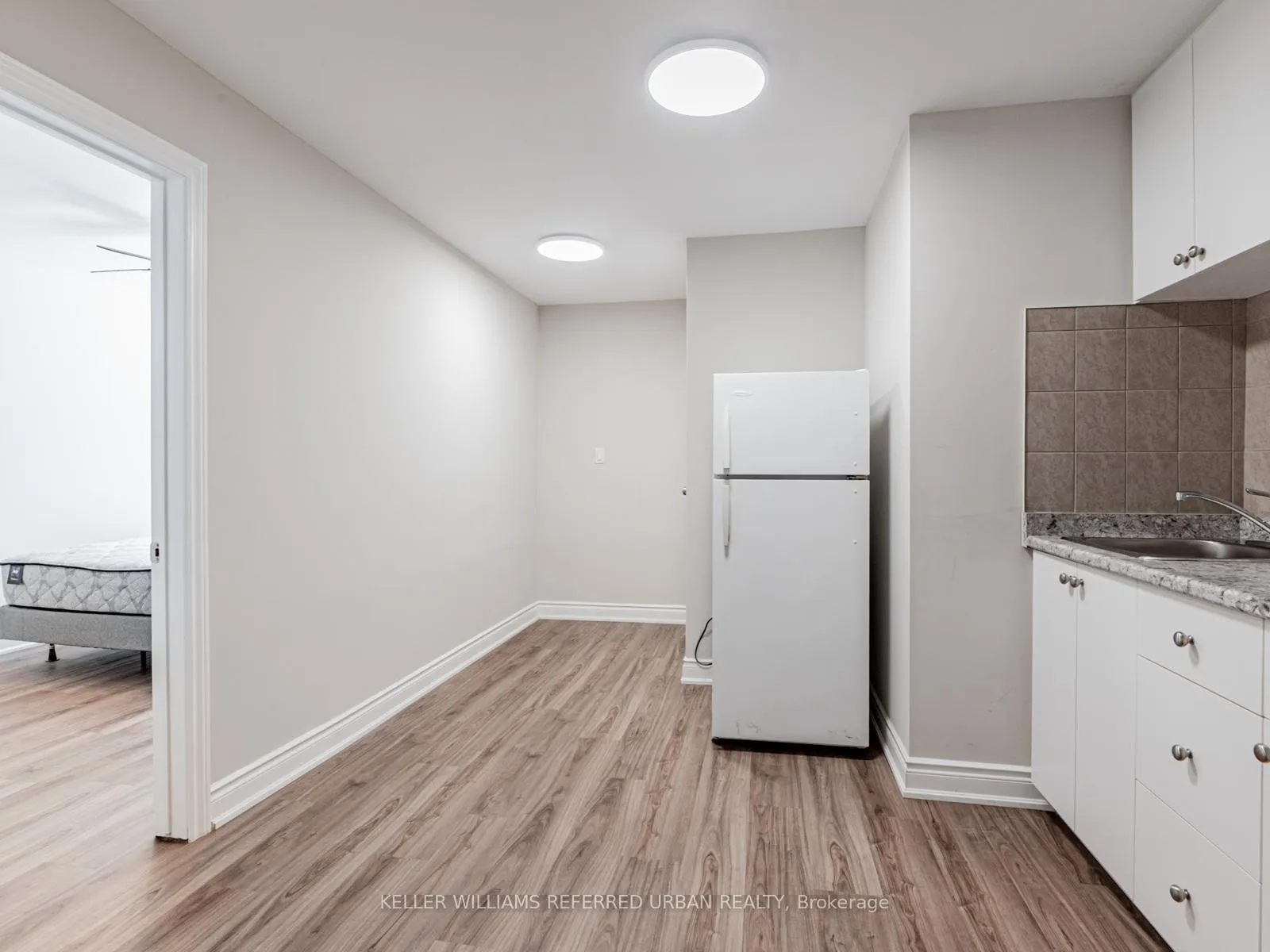 Photo 1 of Unit Basement  Unit #2, 137 Shelborne Avenue, Toronto, Englemount-Lawrence — HOMEH