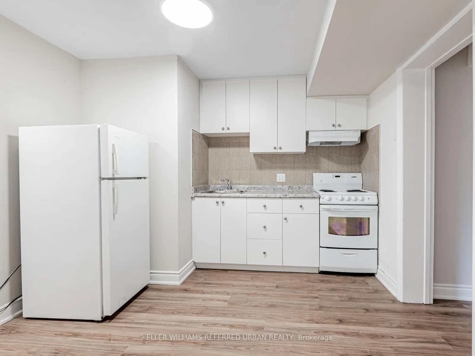 Photo 6 of Unit Basement  Unit #2, 137 Shelborne Avenue, Toronto, Englemount-Lawrence — HOMEH