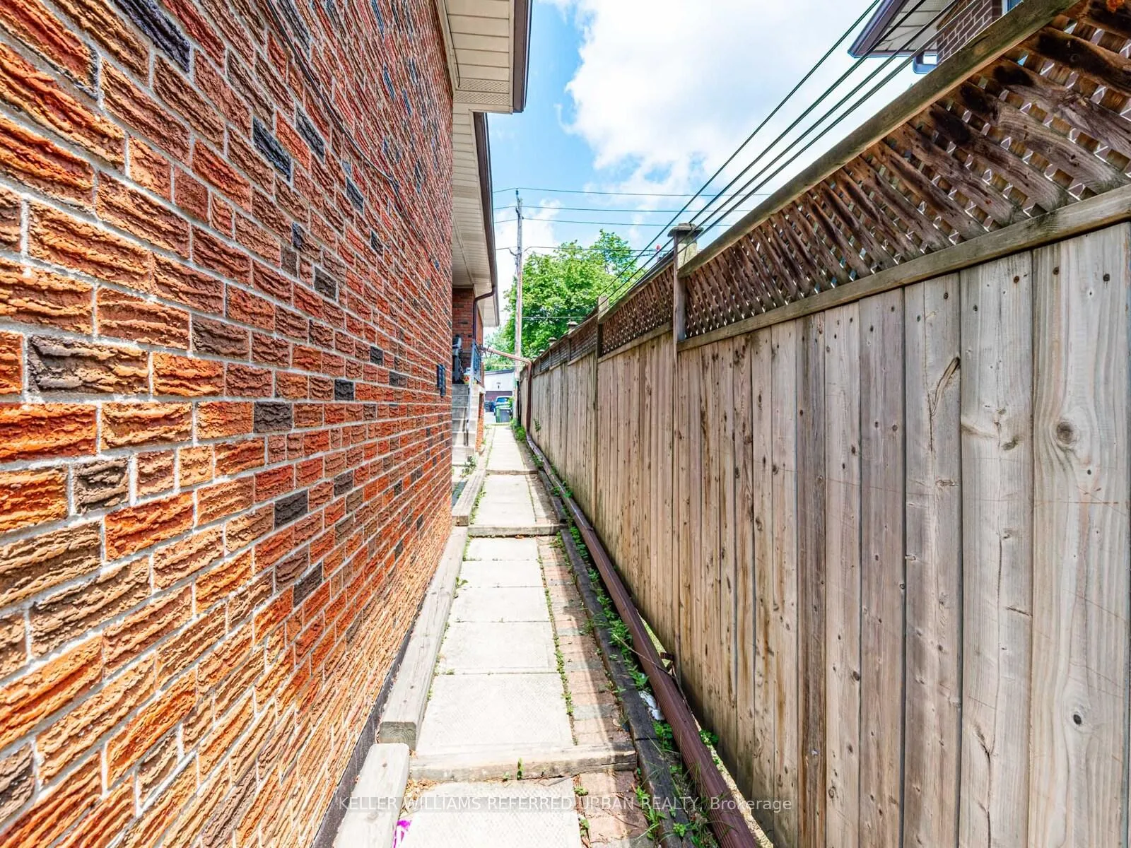 Photo 17 of Unit Basement  Unit #2, 137 Shelborne Avenue, Toronto, Englemount-Lawrence — HOMEH
