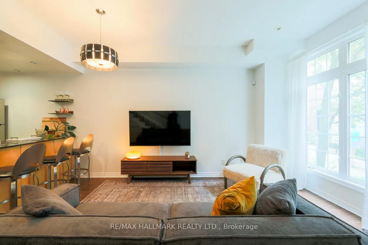 Photo 9 of Unit 2, 6 Wellesley Place, Toronto, North St. James Town — HOMEH