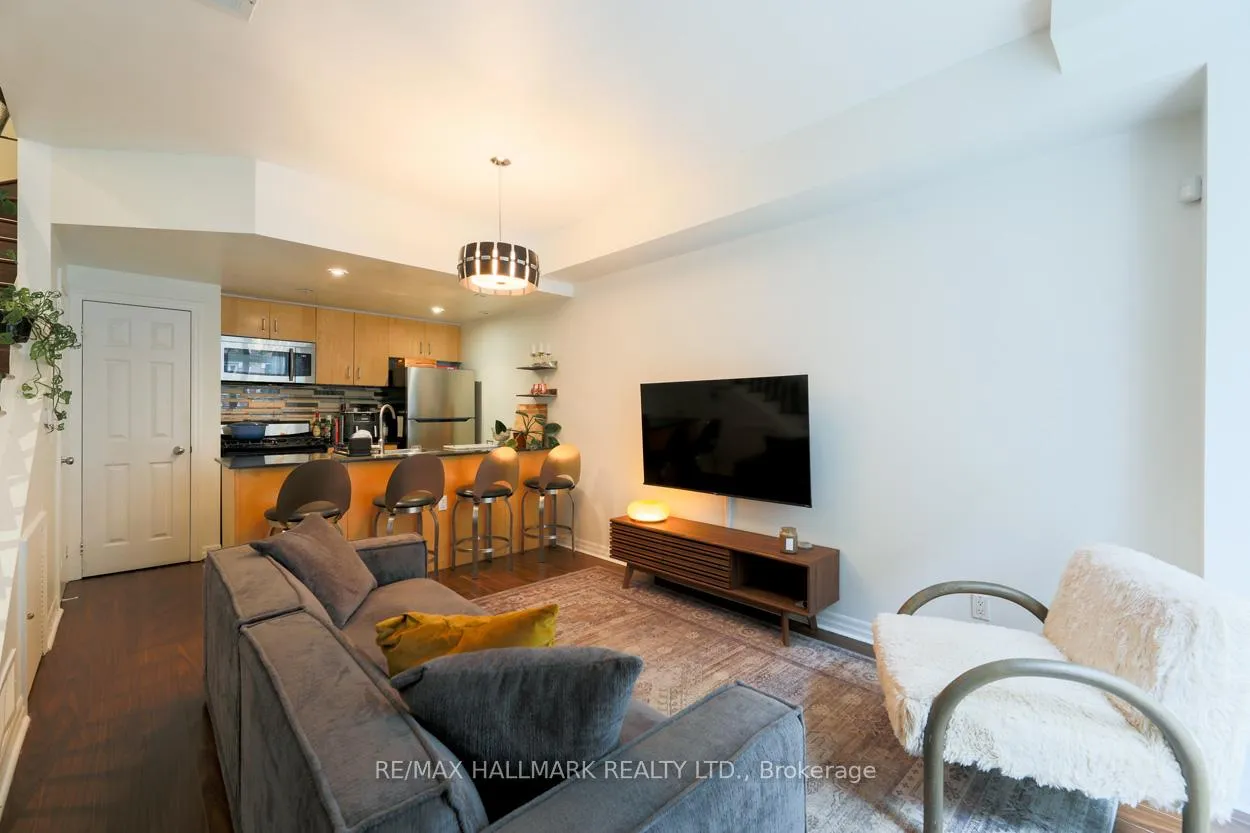 Photo 10 of Unit 2, 6 Wellesley Place, Toronto, North St. James Town — HOMEH