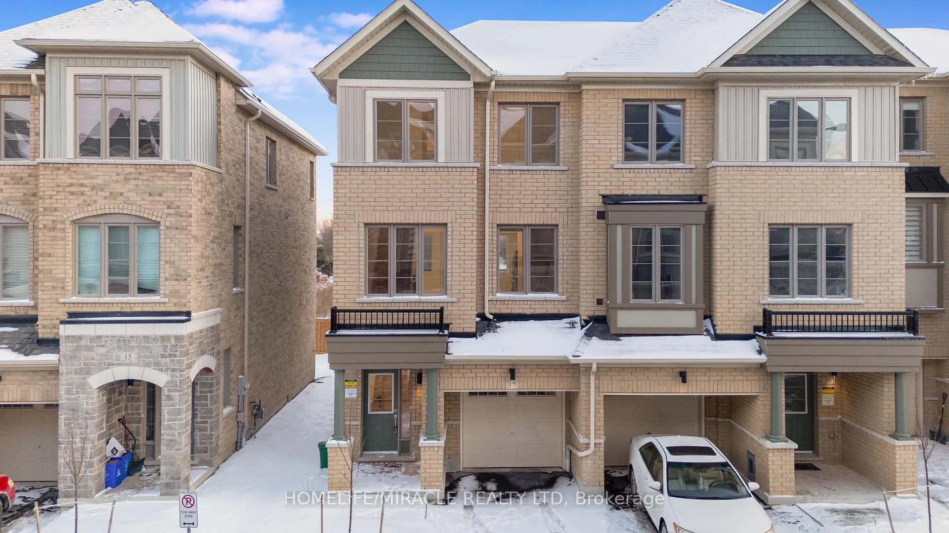 Photo 4 of 17 Nautical Way, Whitby, Port Whitby — HOMEH