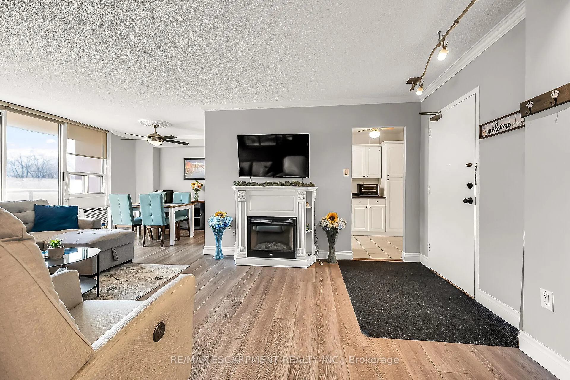 Photo 7 of Unit 502, 1966 Main Street W, Hamilton, Ainslie Wood — HOMEH