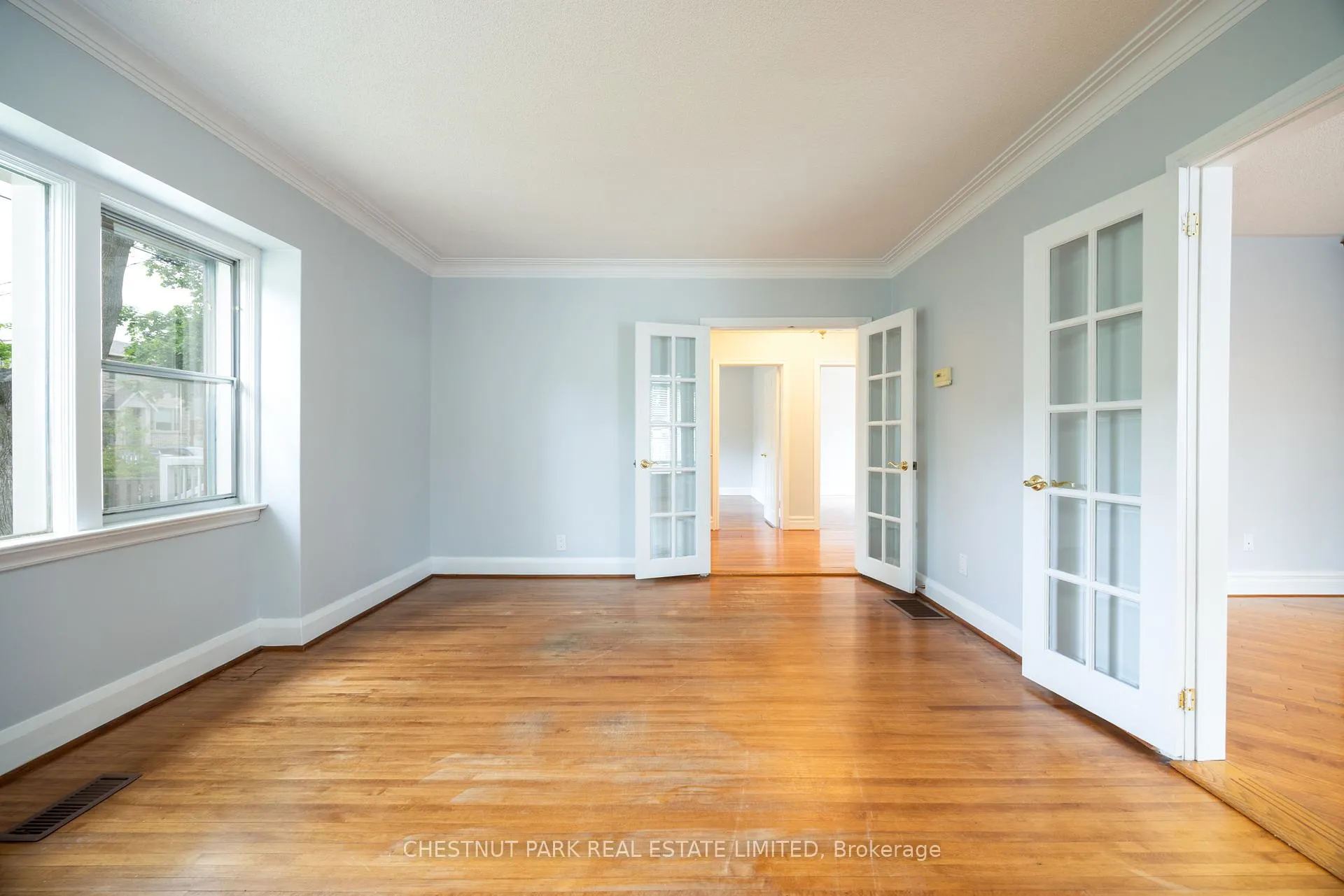 Photo 4 of 127 Randolph Road, Toronto, Leaside — HOMEH