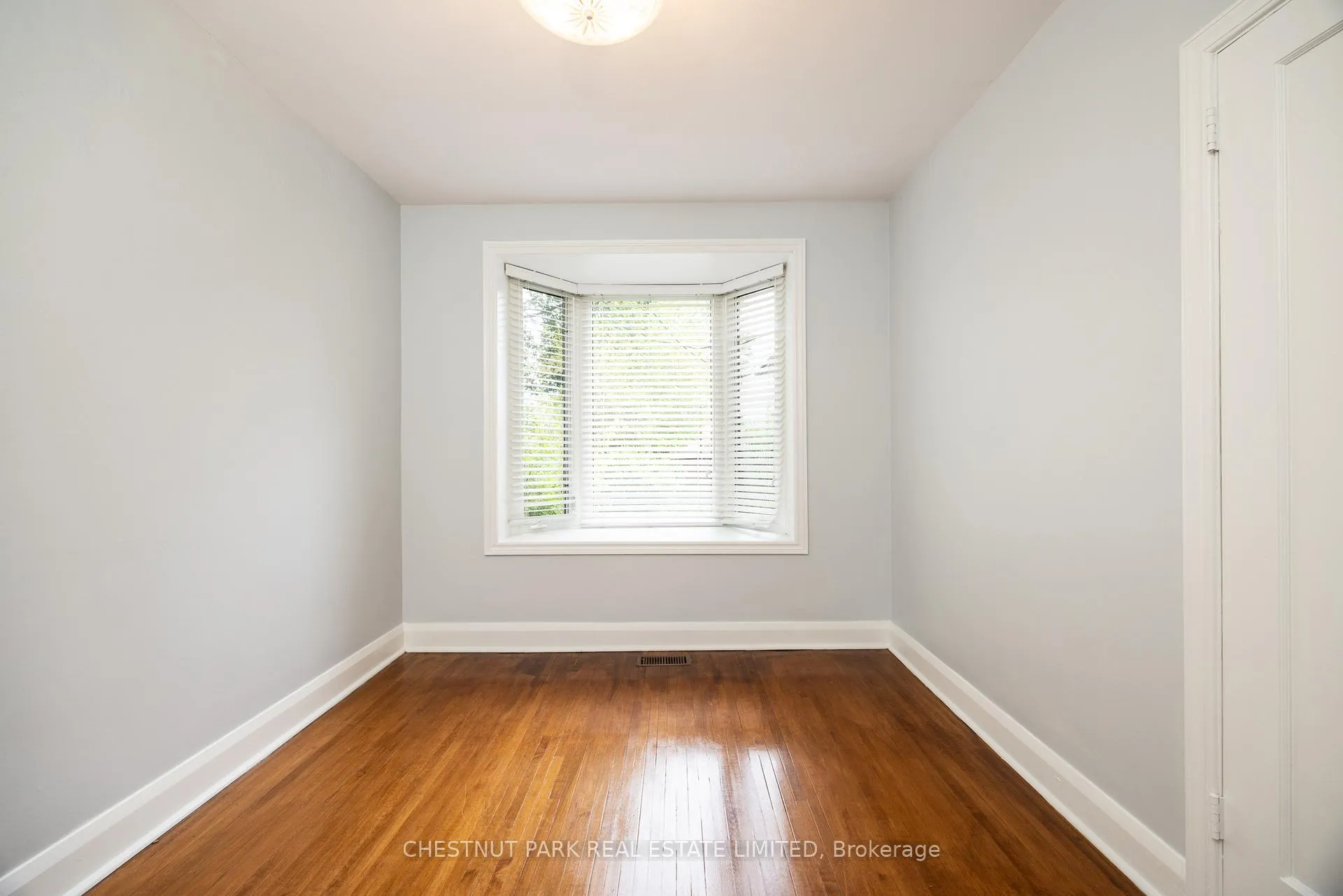 Photo 11 of 127 Randolph Road, Toronto, Leaside — HOMEH