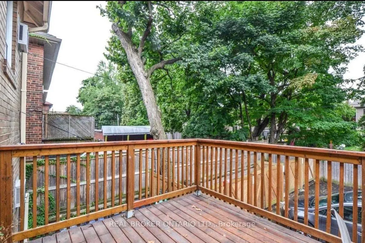 Photo 11 of Unit Upper, 128 Braemar Avenue, Toronto, Forest Hill South — HOMEH
