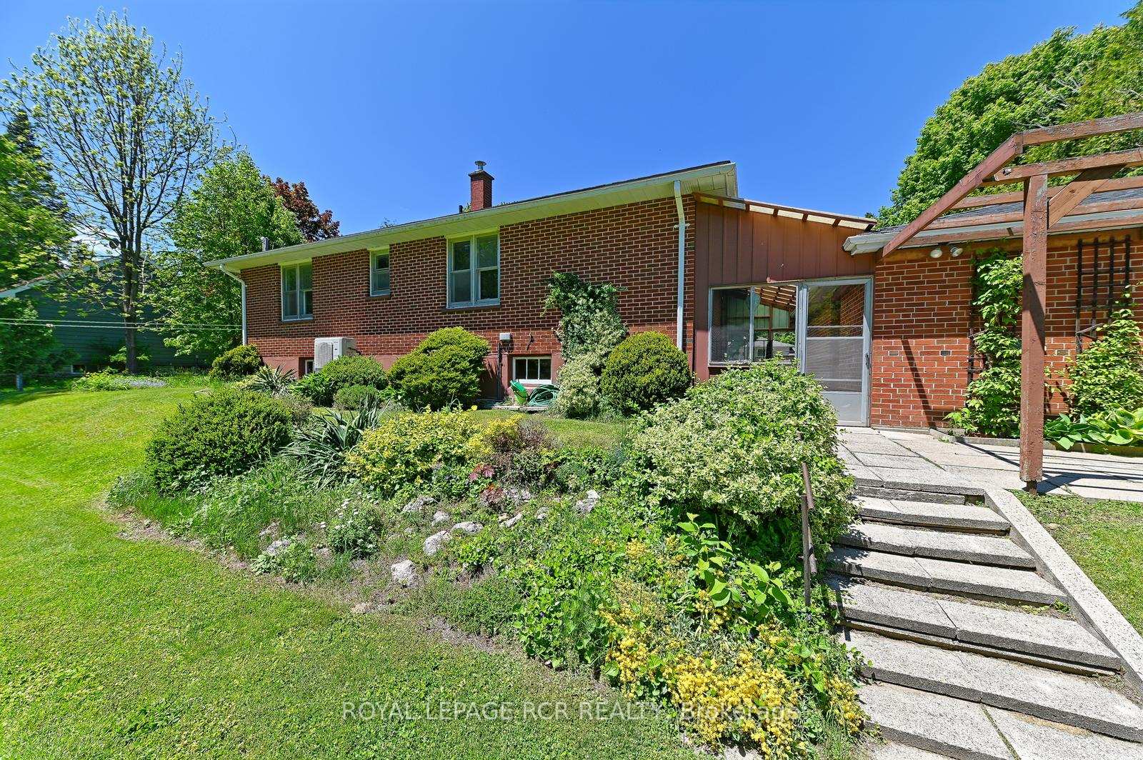 Photo 22 of 28 Parsons Avenue, Caledon, Caledon East — HOMEH