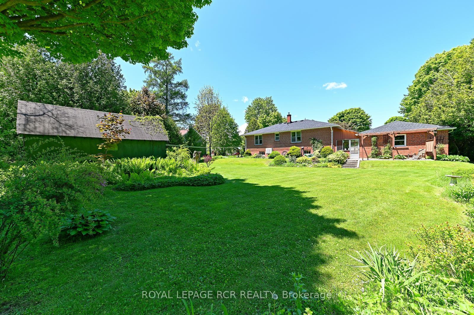 Photo 12 of 28 Parsons Avenue, Caledon, Caledon East — HOMEH