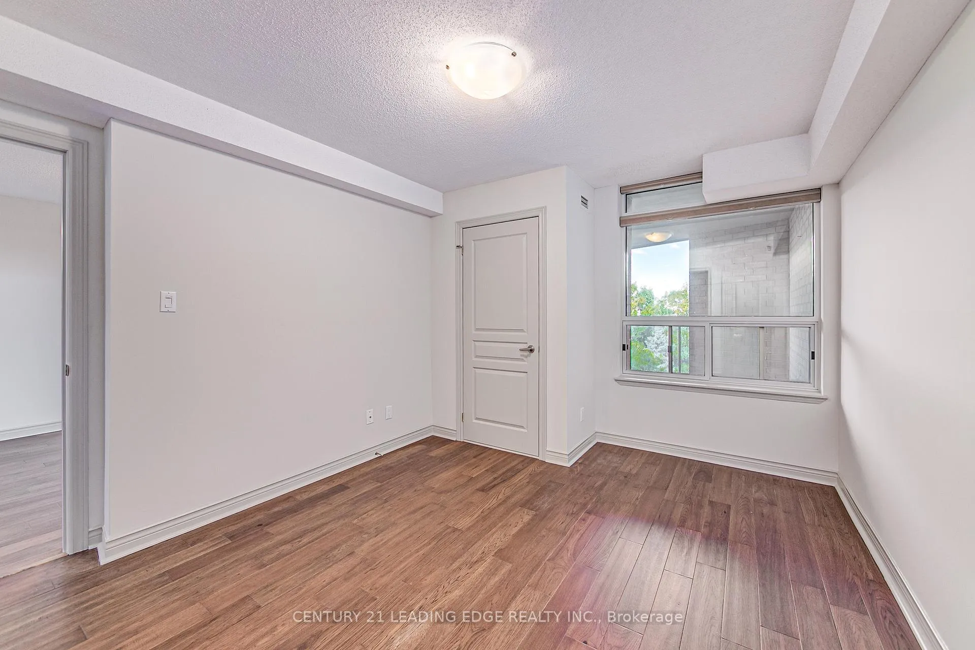 Photo 14 of Unit 405, 4 Briar Hill Heights, New Tecumseth, Alliston — HOMEH