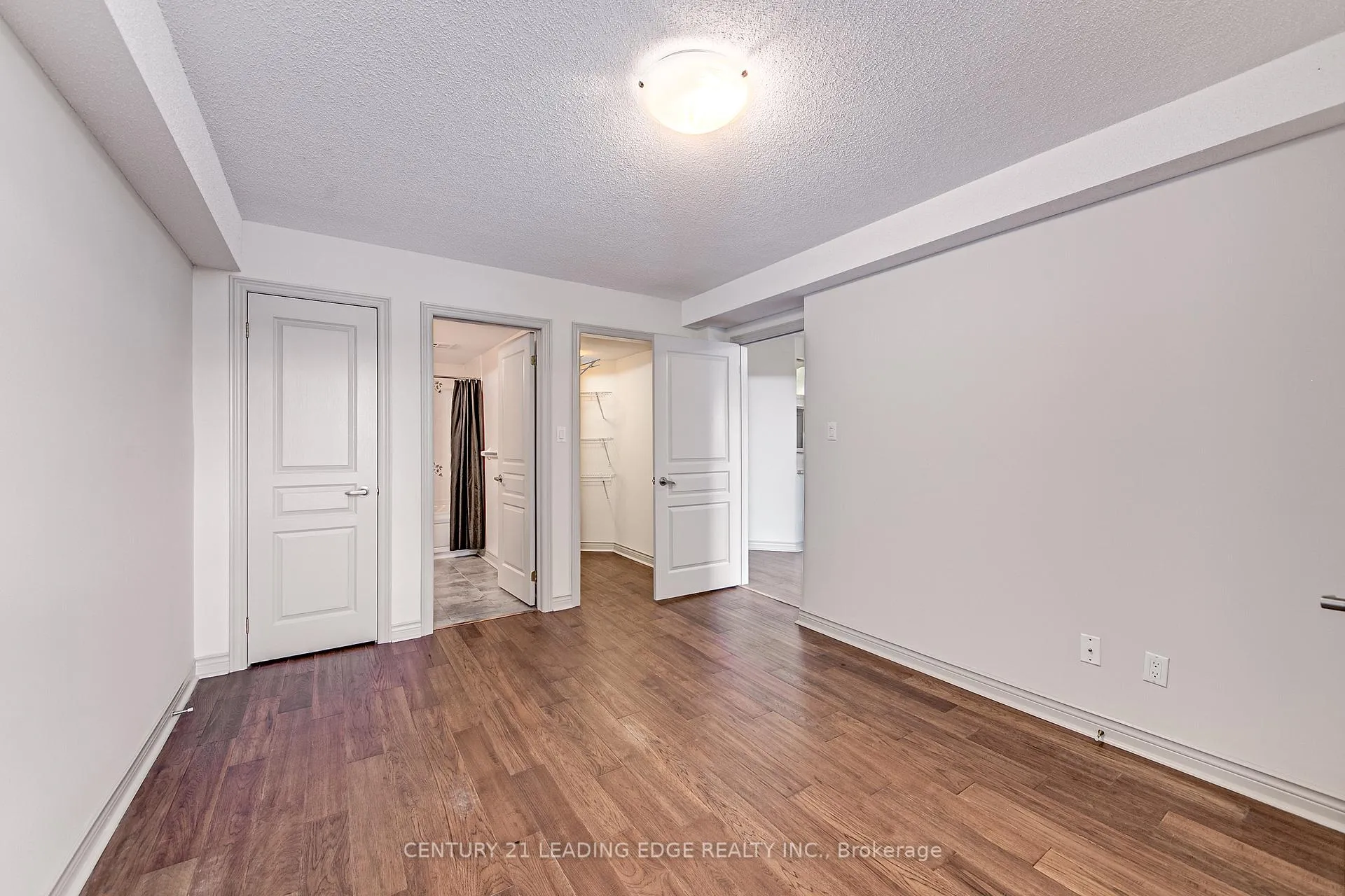 Photo 15 of Unit 405, 4 Briar Hill Heights, New Tecumseth, Alliston — HOMEH