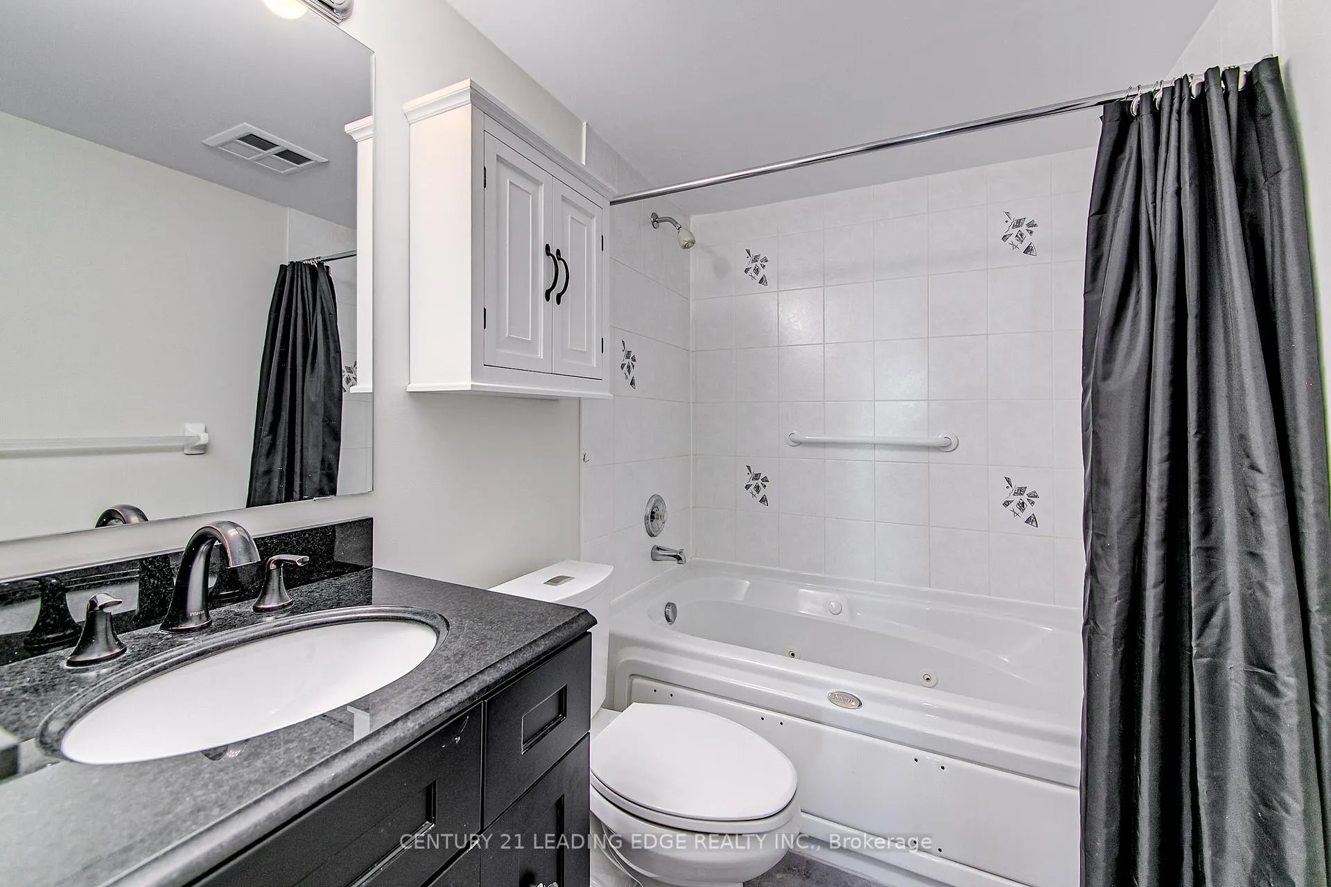 Photo 16 of Unit 405, 4 Briar Hill Heights, New Tecumseth, Alliston — HOMEH