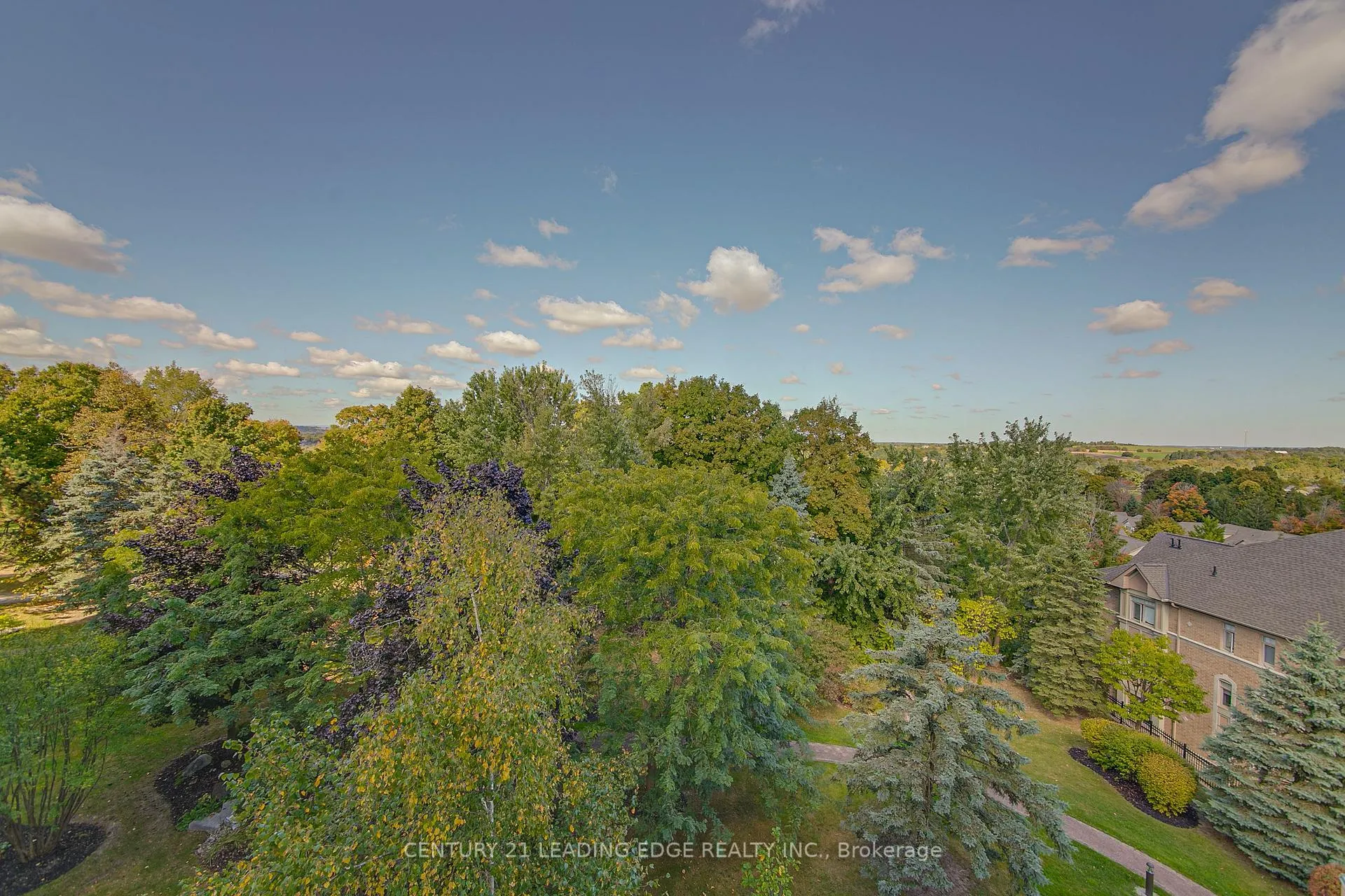 Photo 19 of Unit 405, 4 Briar Hill Heights, New Tecumseth, Alliston — HOMEH