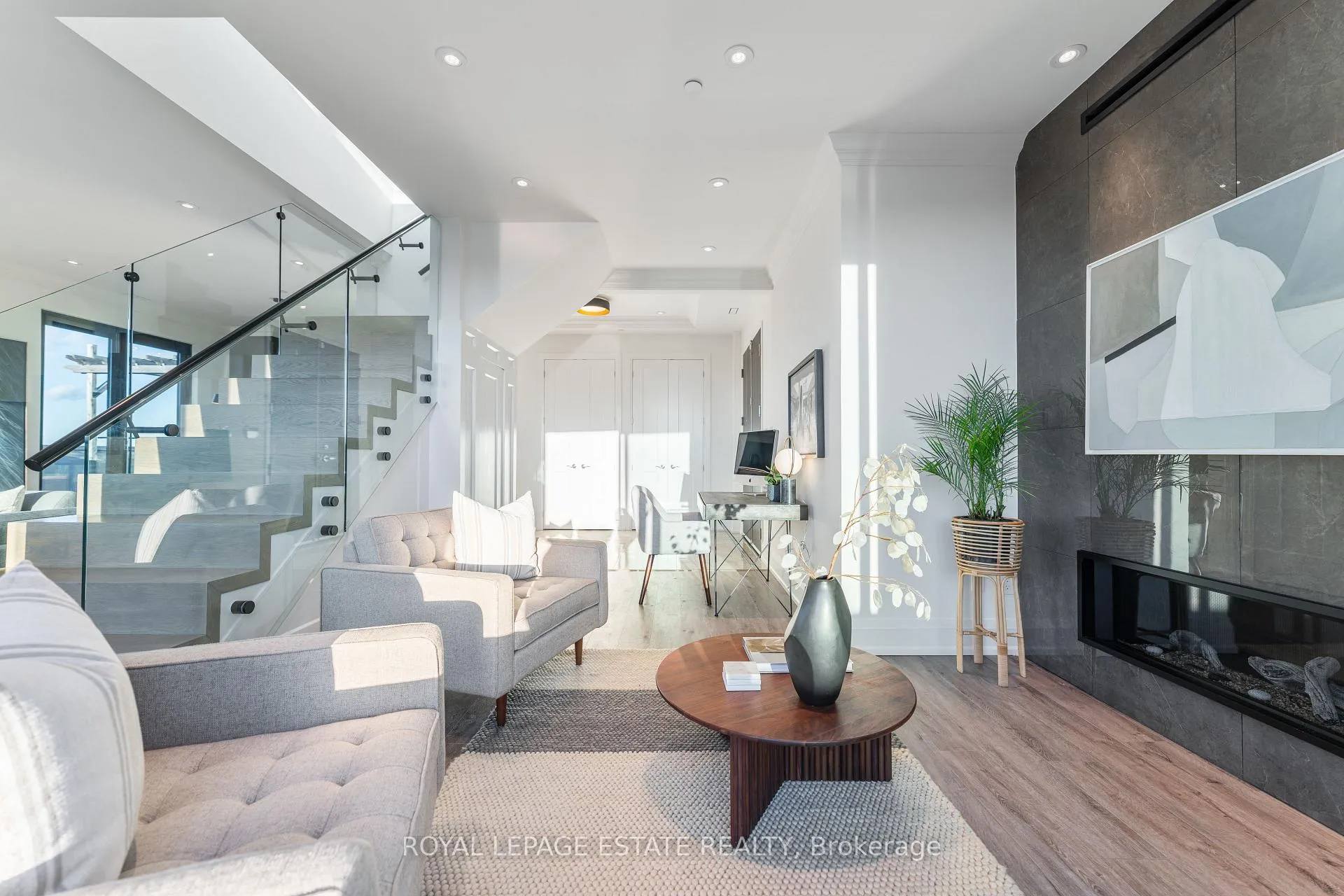 Photo 7 of Unit PH 1, 365 Beech Avenue, Toronto, The Beaches — HOMEH