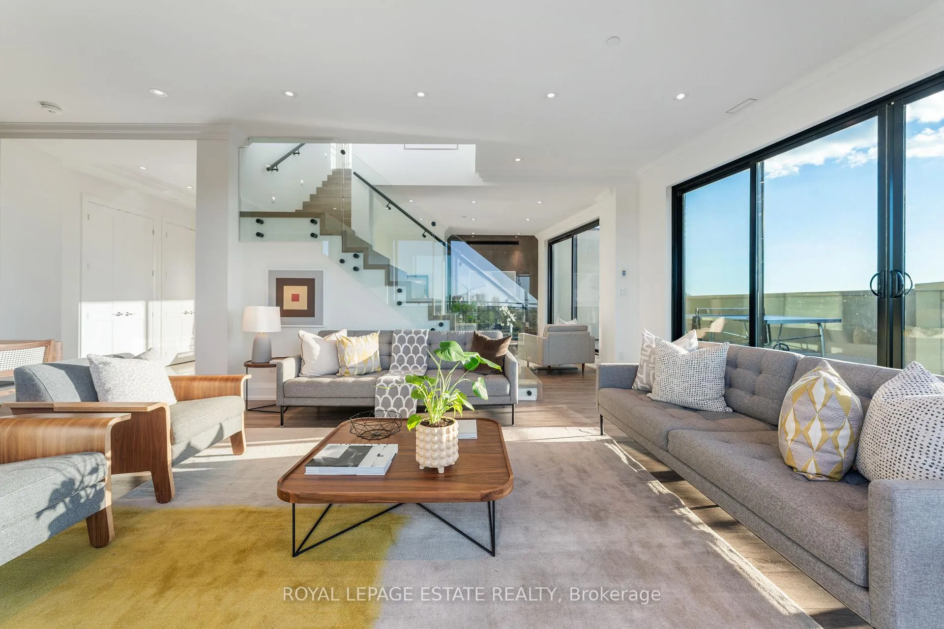 Photo 9 of Unit PH 1, 365 Beech Avenue, Toronto, The Beaches — HOMEH