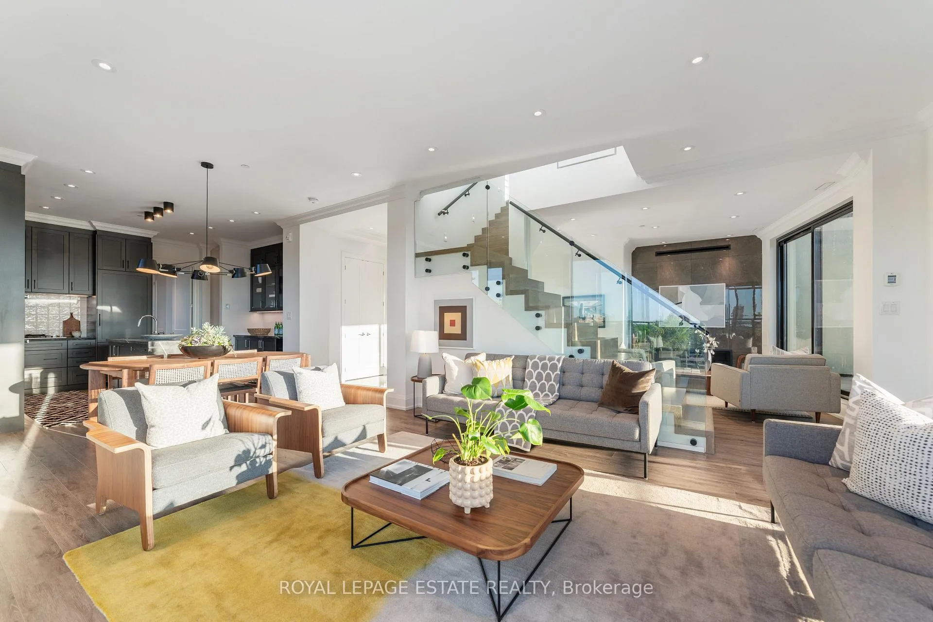 Photo 10 of Unit PH 1, 365 Beech Avenue, Toronto, The Beaches — HOMEH