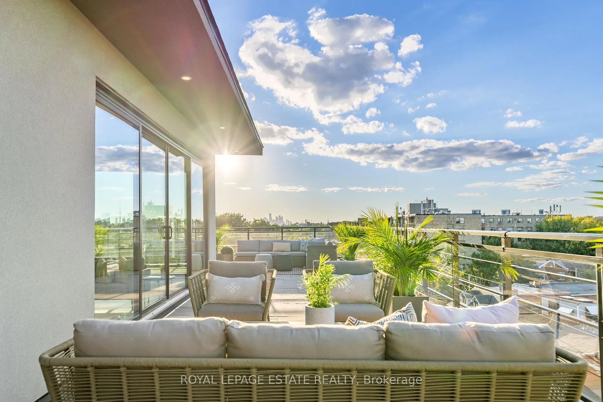 Photo 20 of Unit PH 1, 365 Beech Avenue, Toronto, The Beaches — HOMEH