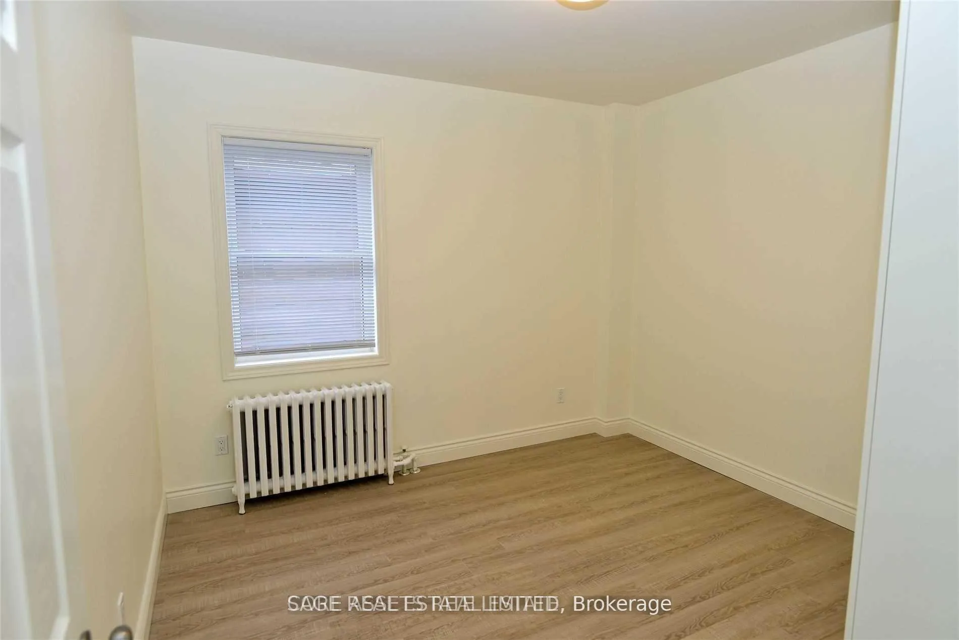 Photo 13 of Unit 3, 118 Braemar Avenue, Toronto, Yonge-Eglinton — HOMEH