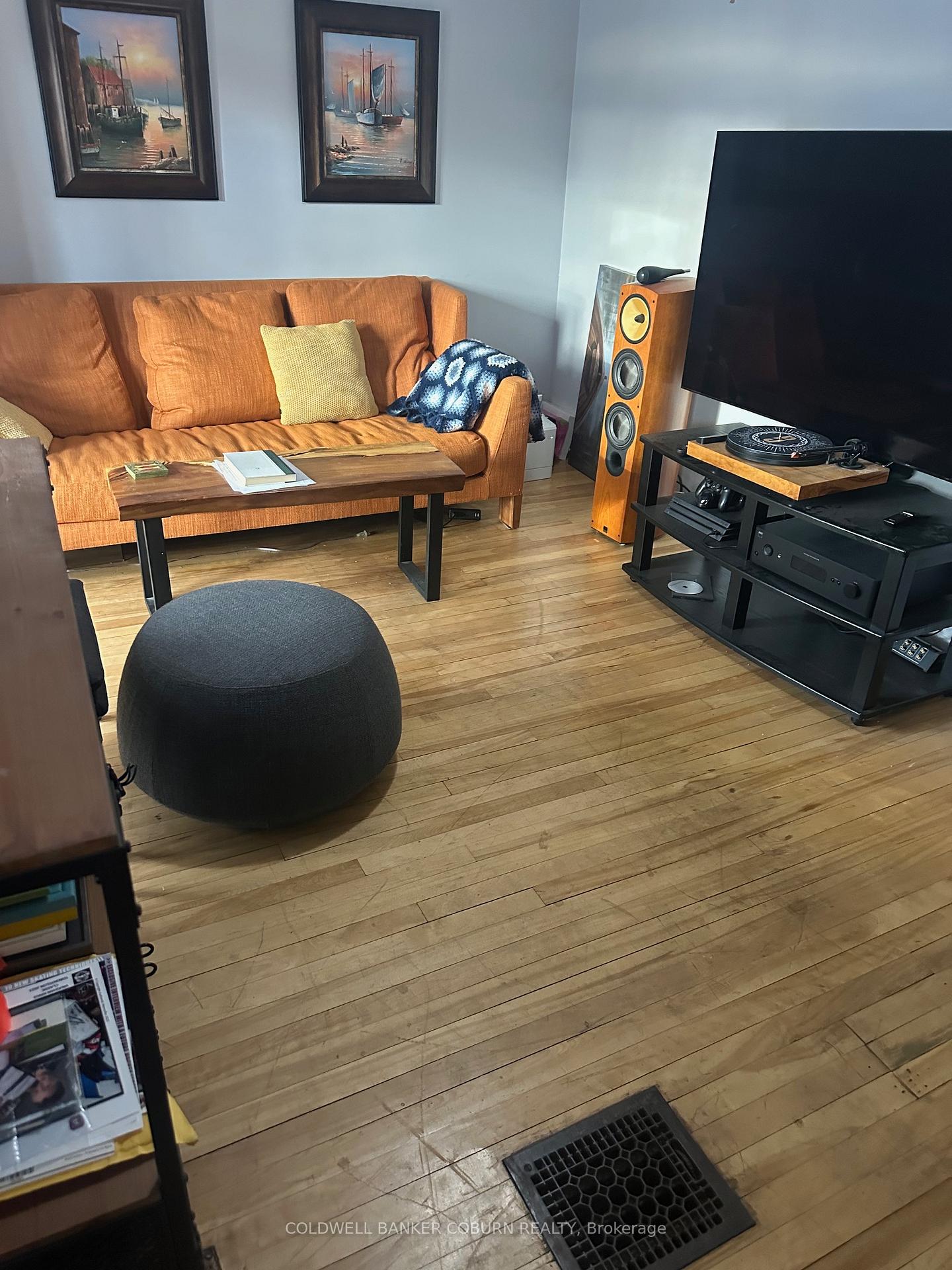 Photo 3 of 165 Patterson Unit 2 Avenue N, Ottawa, Glebe — HOMEH