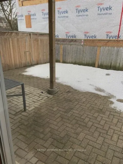 Photo 16 of Unit 2, 1 Killarney Road, Toronto, Forest Hill South — HOMEH