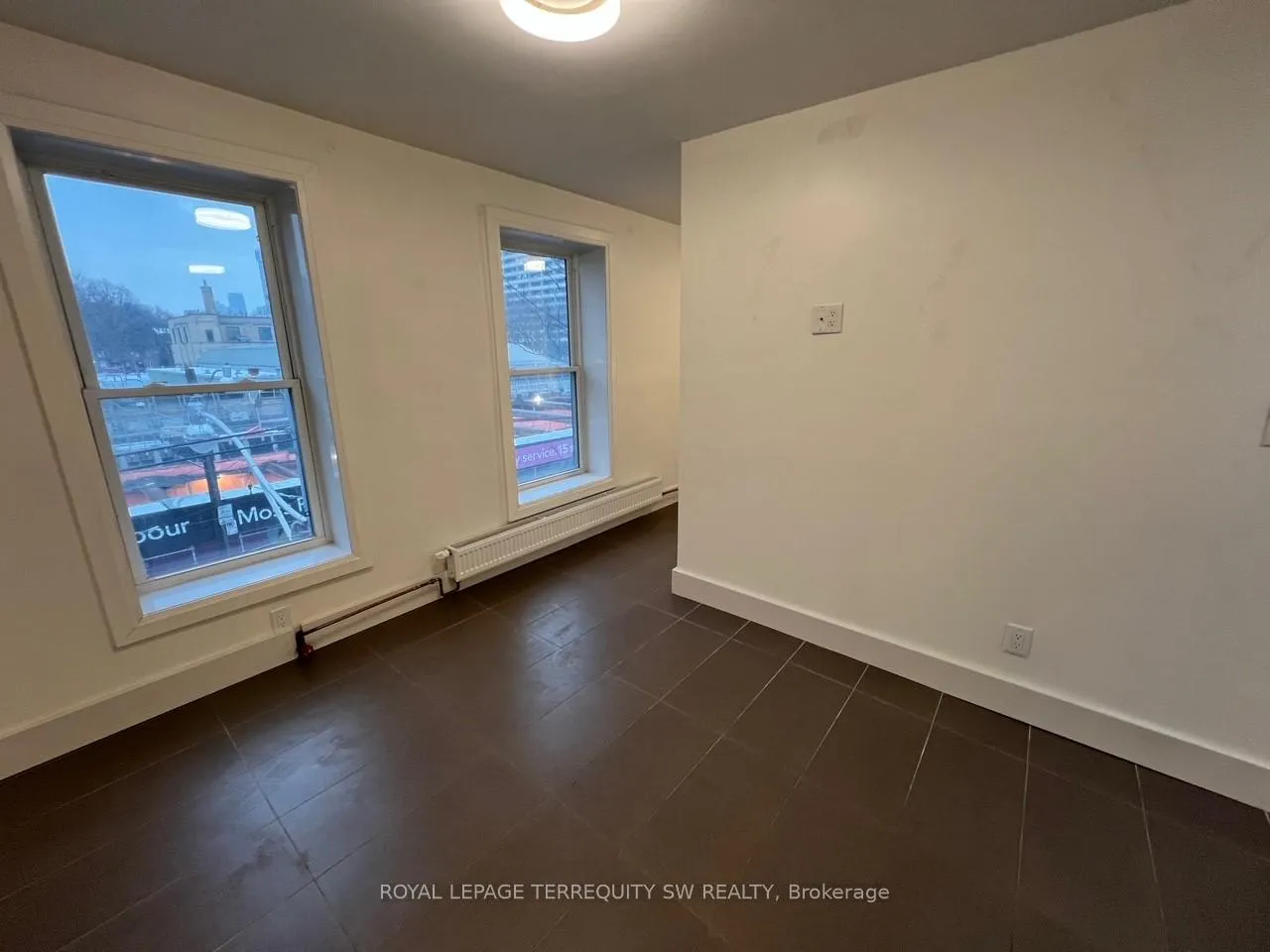 Photo 4 of Unit 6, 213 Queen Street E, Toronto, Moss Park — HOMEH