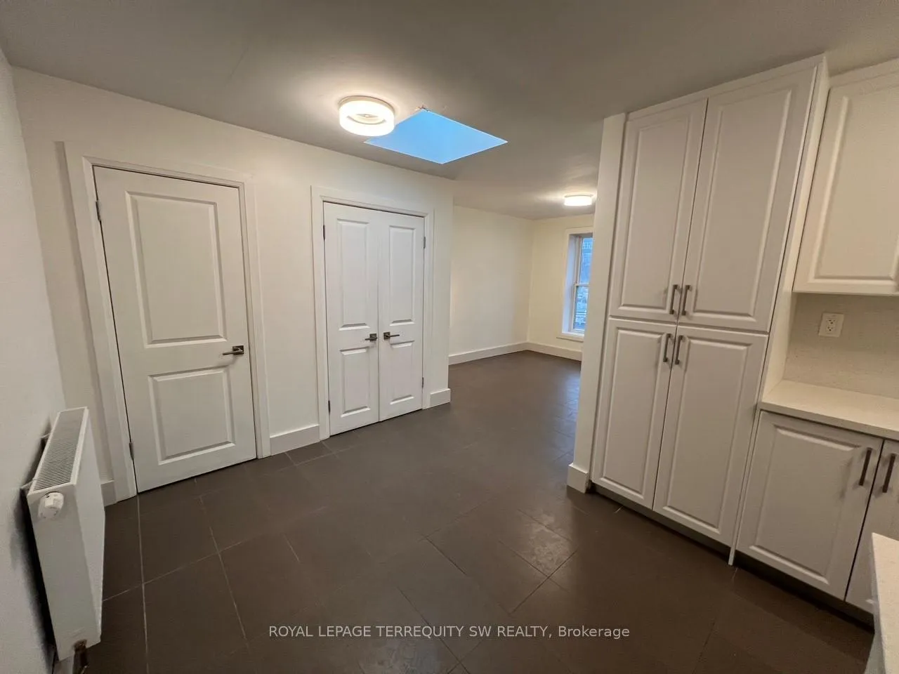 Photo 7 of Unit 6, 213 Queen Street E, Toronto, Moss Park — HOMEH