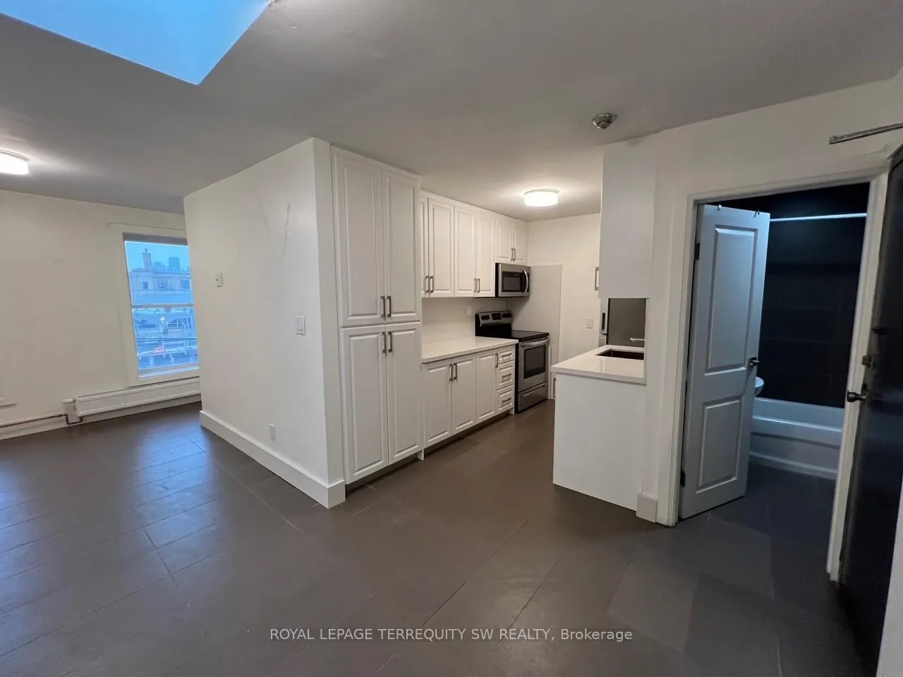Photo 8 of Unit 6, 213 Queen Street E, Toronto, Moss Park — HOMEH