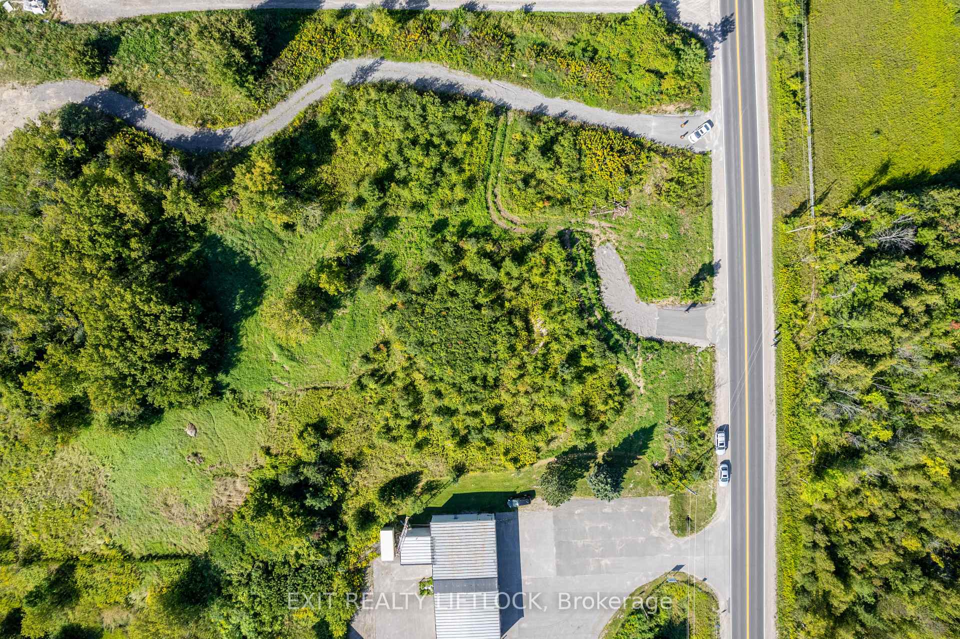 Photo 3 of 1045 Mount Pleasant Road, Cavan Monaghan, Cavan Twp — HOMEH