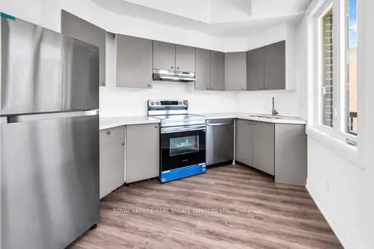 Photo 4 of Unit 3, 535 Vaughan Road, Toronto, Oakwood Village — HOMEH