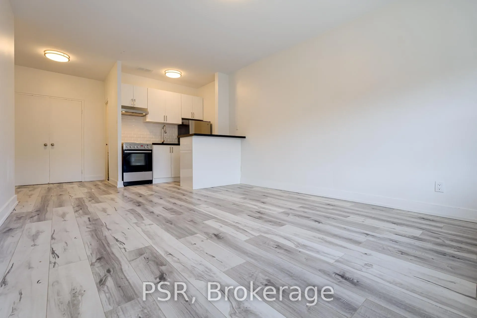Photo 5 of Unit 306, 256 Sherbourne Street, Toronto, Moss Park — HOMEH