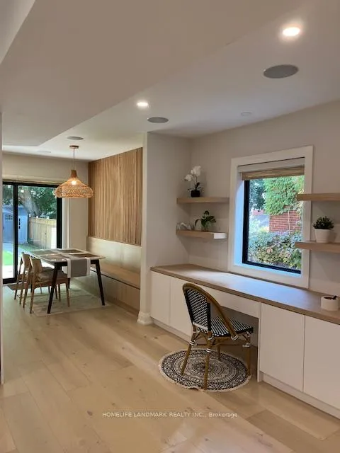 Photo 3 of 19 Elmsthorpe Avenue, Toronto, Forest Hill South — HOMEH