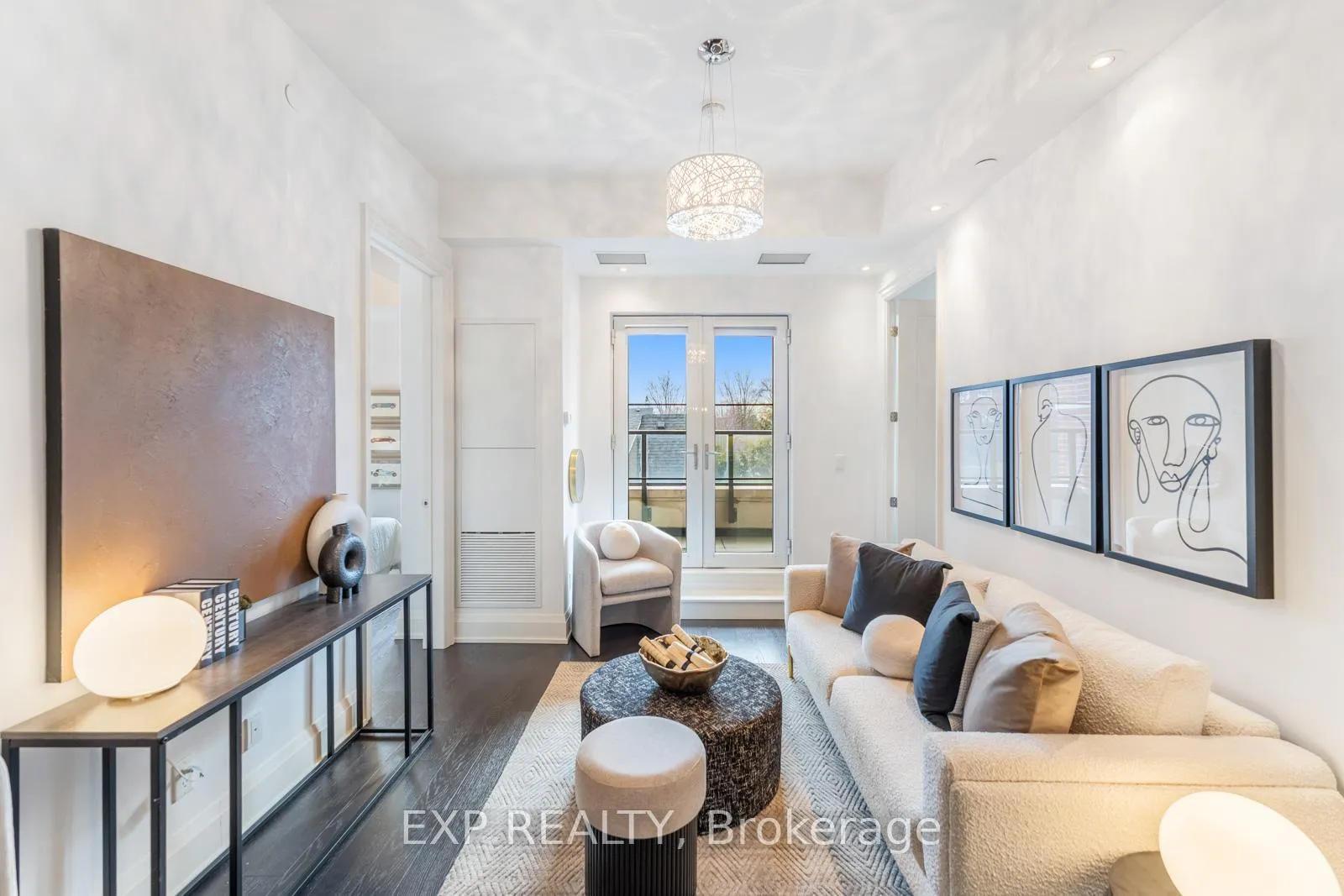 Photo 1 of Unit 233, 20 Fred Varley Drive, Markham, Unionville — HOMEH