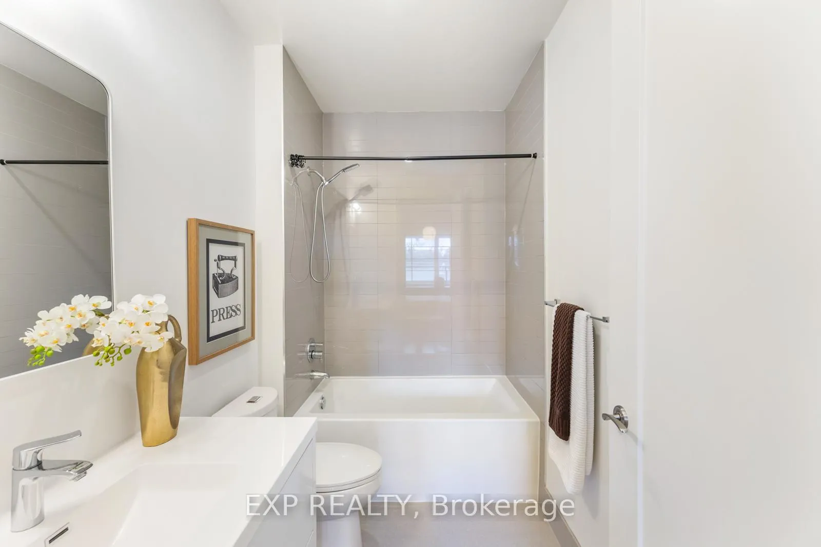 Photo 21 of Unit 233, 20 Fred Varley Drive, Markham, Unionville — HOMEH