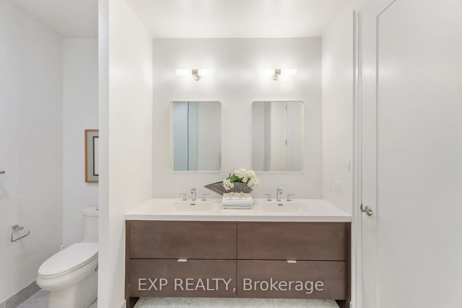 Photo 28 of Unit 233, 20 Fred Varley Drive, Markham, Unionville — HOMEH