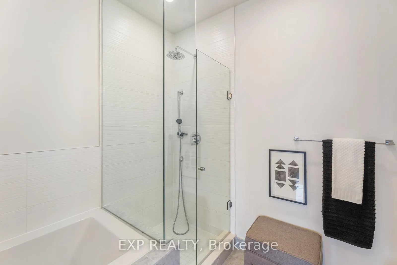 Photo 30 of Unit 233, 20 Fred Varley Drive, Markham, Unionville — HOMEH