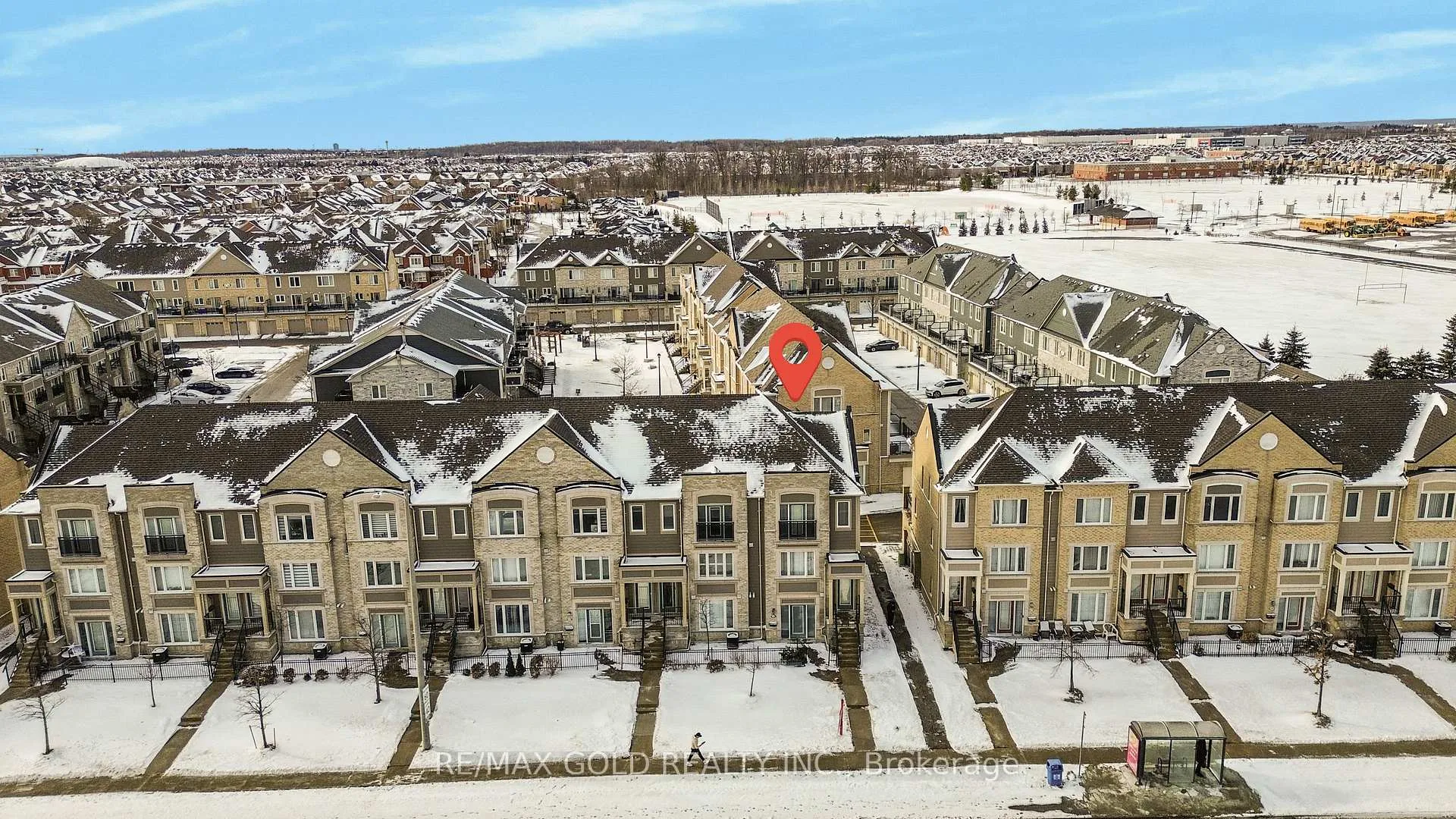 Front of Unit 49, 60 Fairwood Circle E