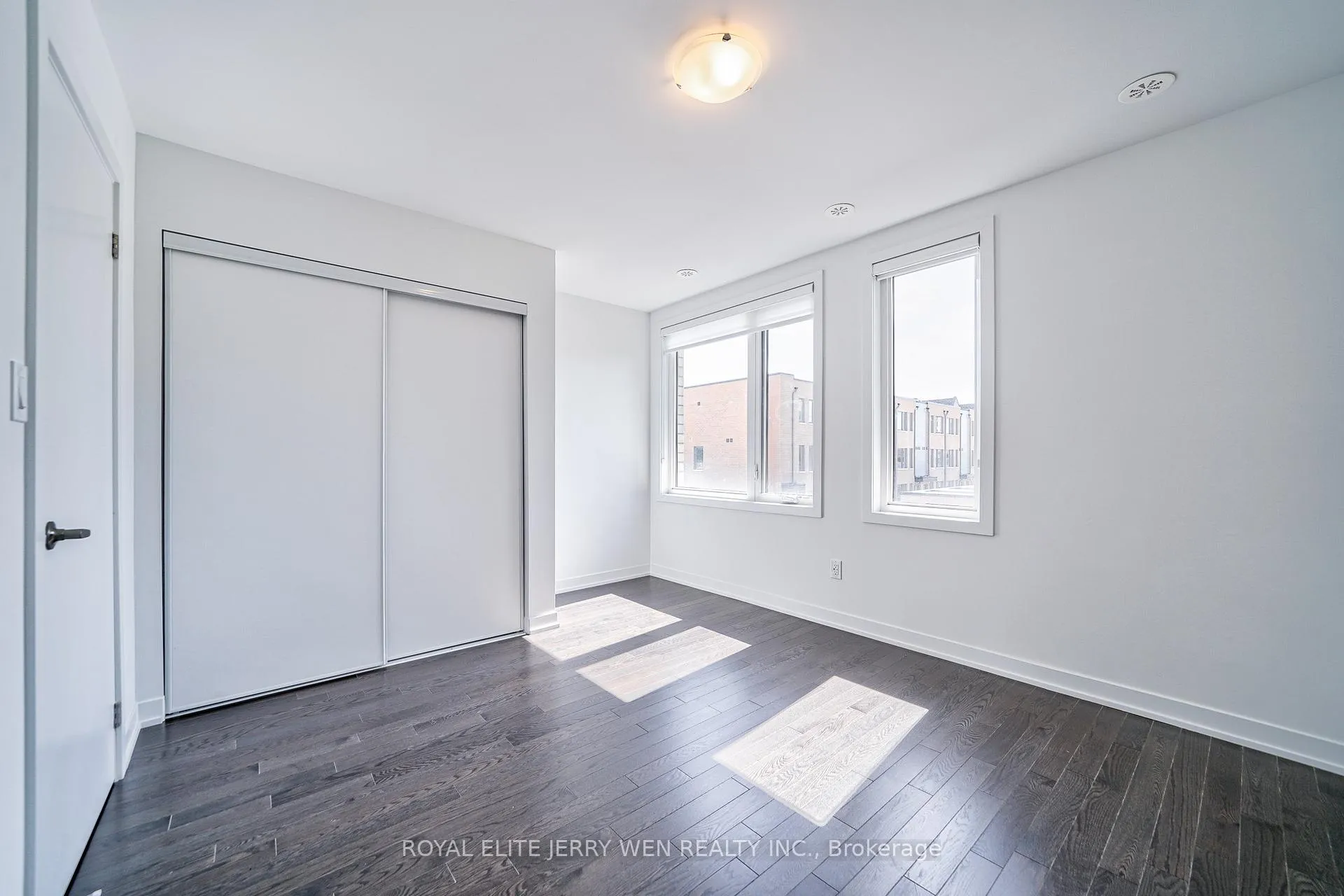 Photo 15 of Unit 7, 70 Green Gardens Boulevard, Toronto, Englemount-Lawrence — HOMEH