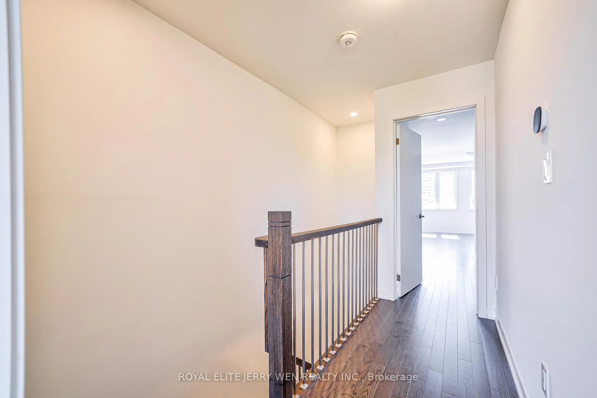 Photo 16 of Unit 7, 70 Green Gardens Boulevard, Toronto, Englemount-Lawrence — HOMEH