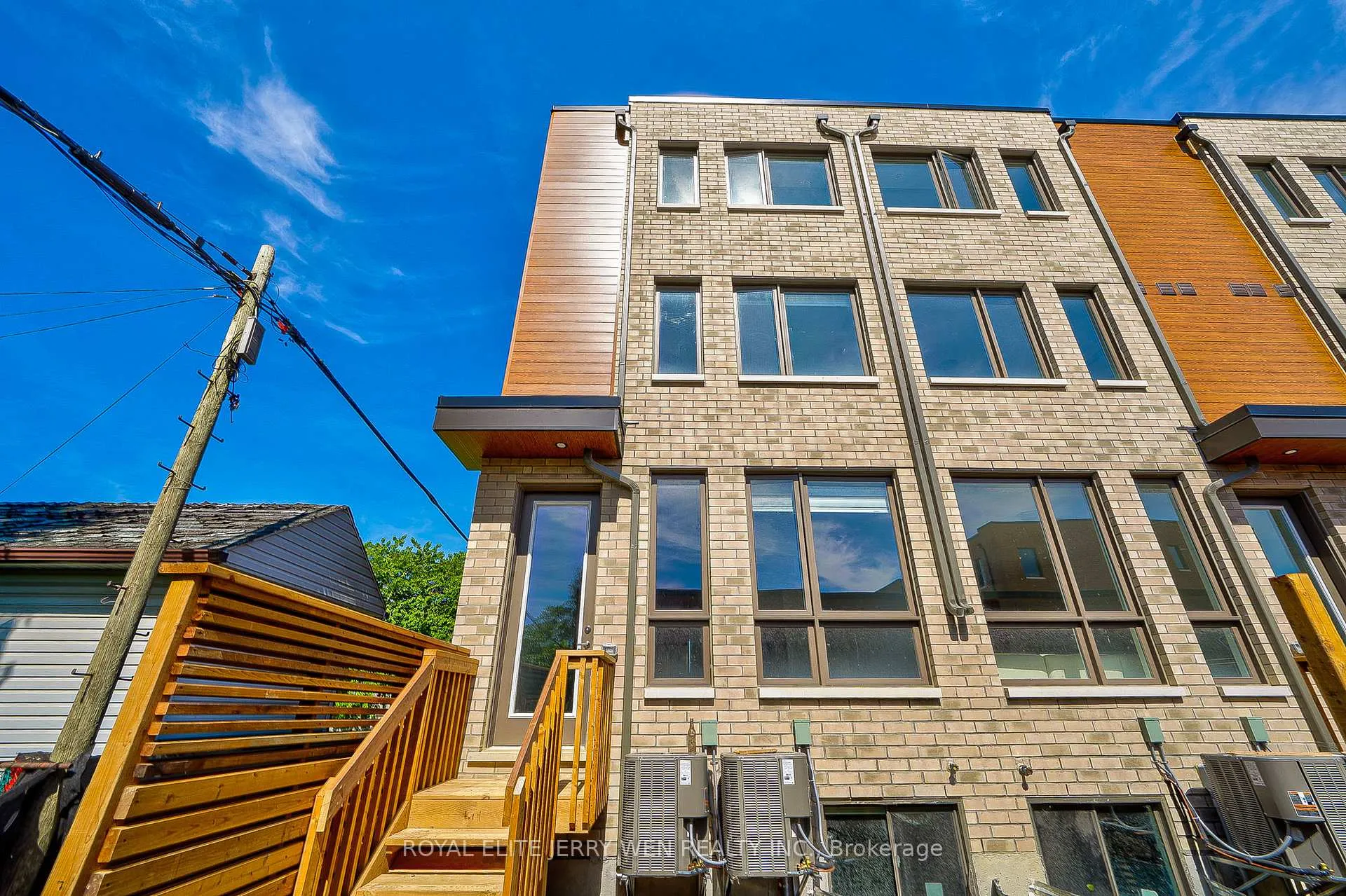 Photo 27 of Unit 7, 70 Green Gardens Boulevard, Toronto, Englemount-Lawrence — HOMEH