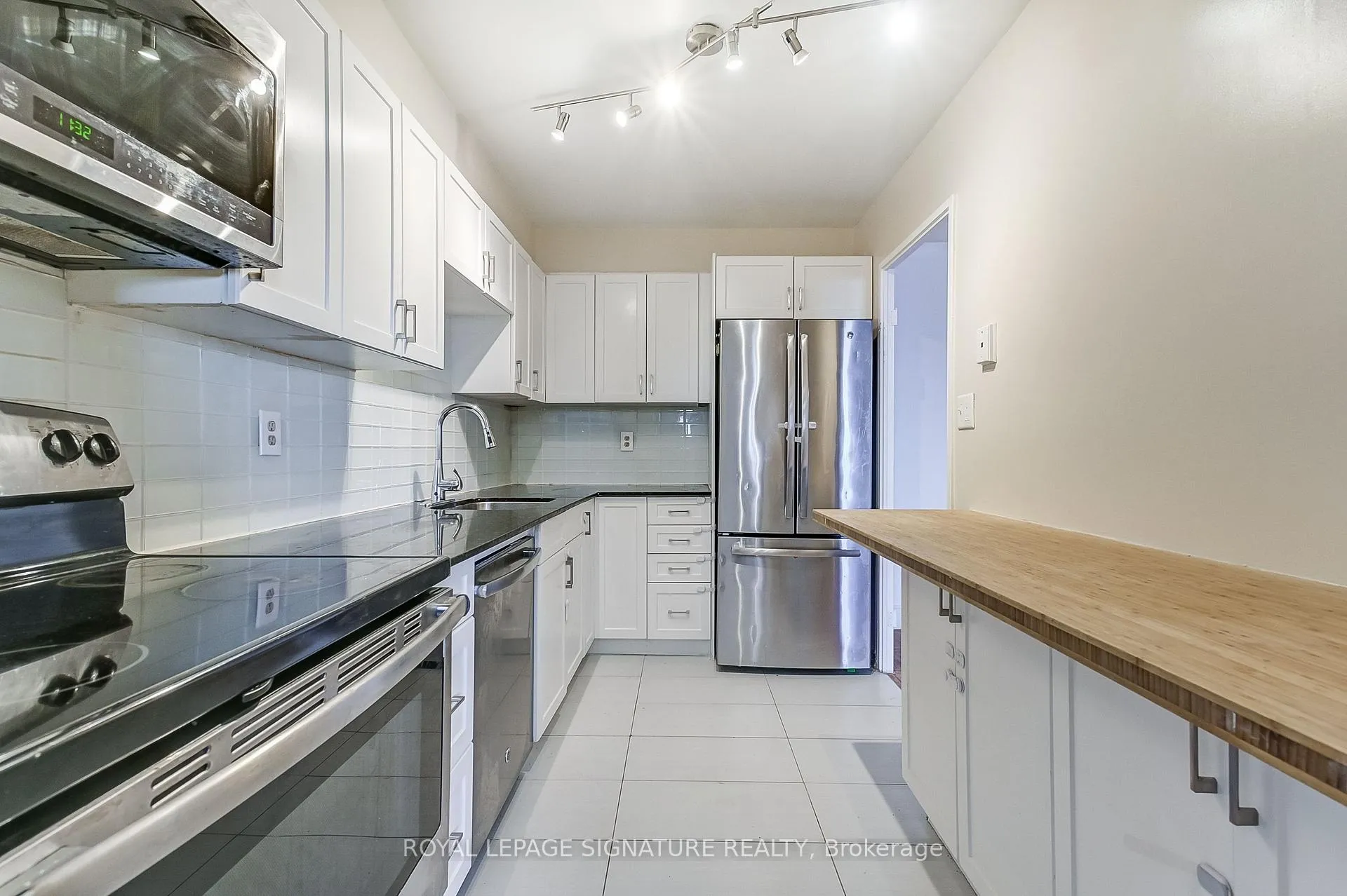 Photo 12 of Unit 2007, 1 Massey Square, Toronto, Crescent Town — HOMEH