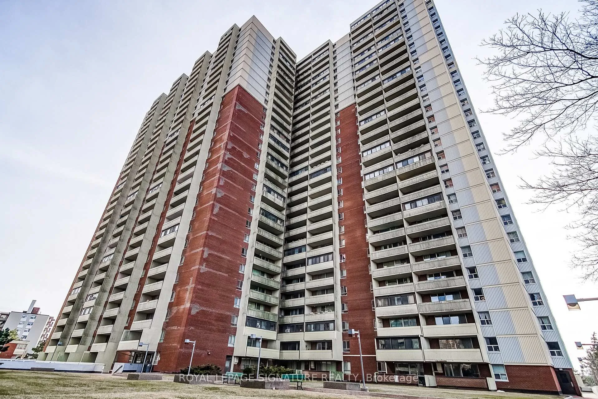 Photo 27 of Unit 2007, 1 Massey Square, Toronto, Crescent Town — HOMEH
