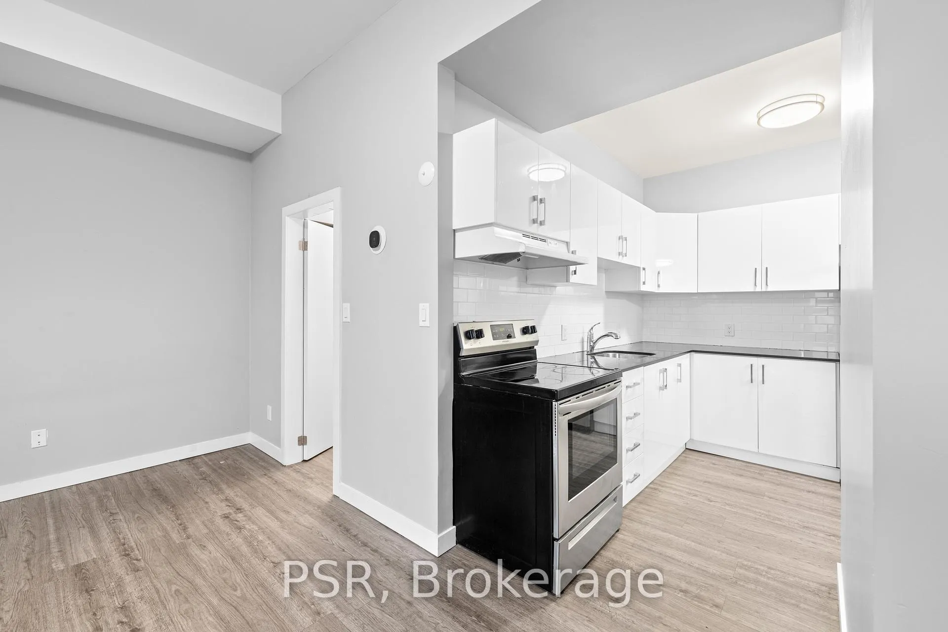 Photo 6 of Unit 5, 205 Gerrard Street E, Toronto, Moss Park — HOMEH