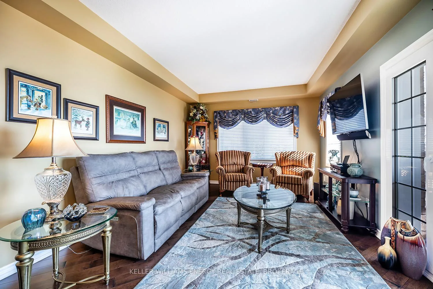 Photo 8 of Unit 202, 395 Lakebreeze Drive, Clarington, Newcastle — HOMEH