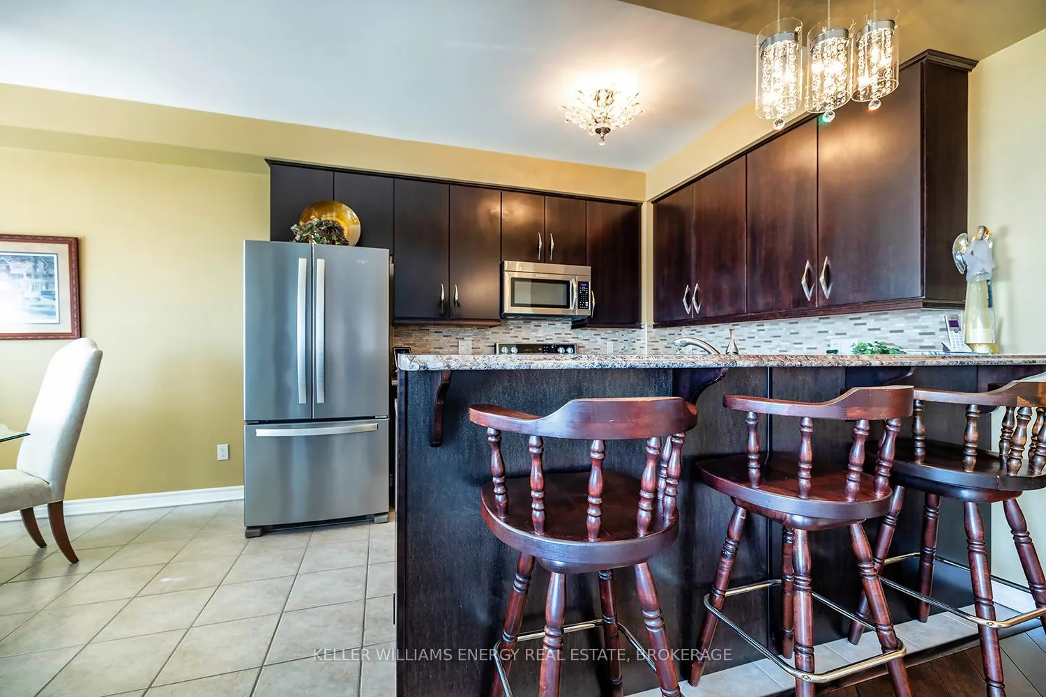Photo 10 of Unit 202, 395 Lakebreeze Drive, Clarington, Newcastle — HOMEH