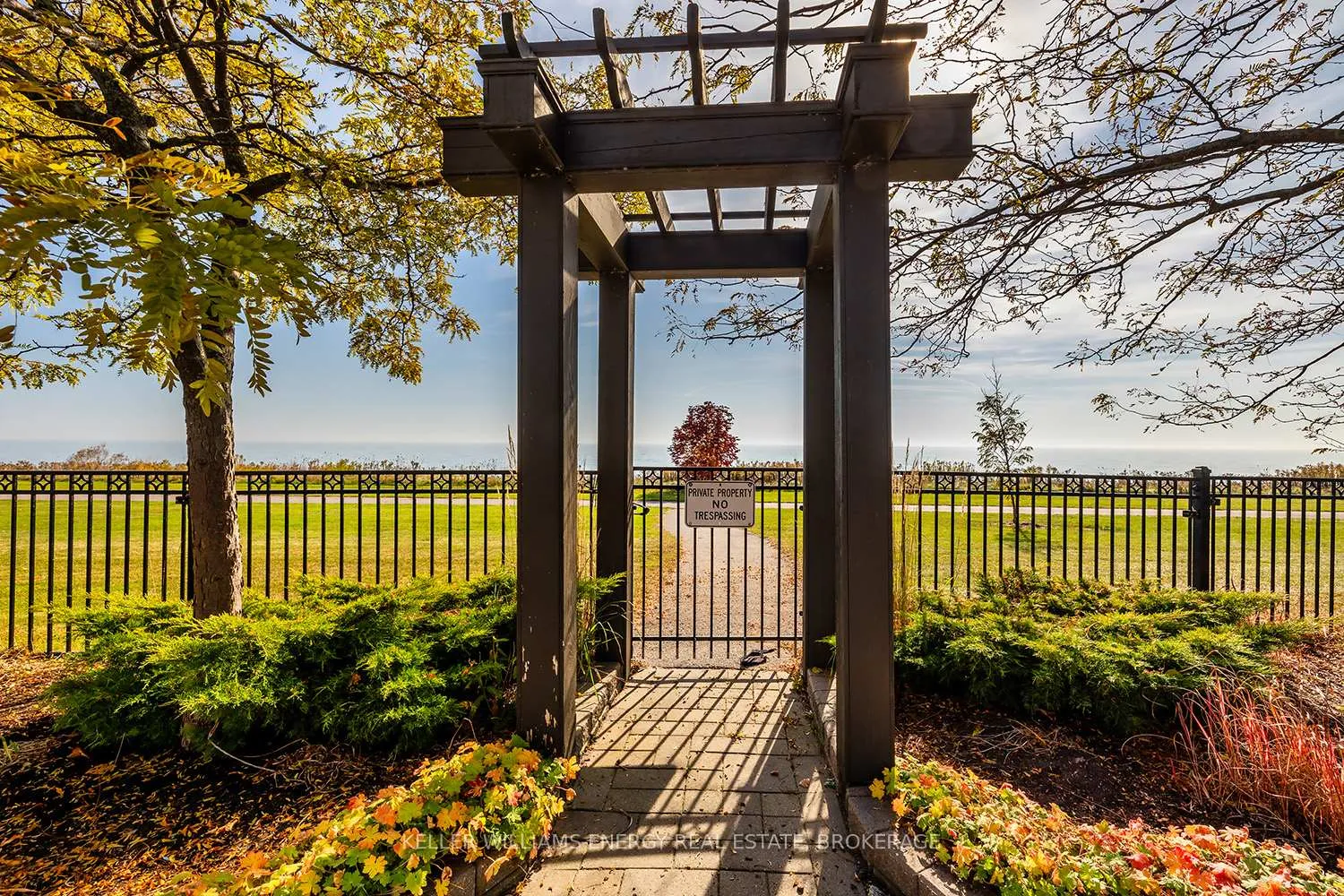 Photo 28 of Unit 202, 395 Lakebreeze Drive, Clarington, Newcastle — HOMEH