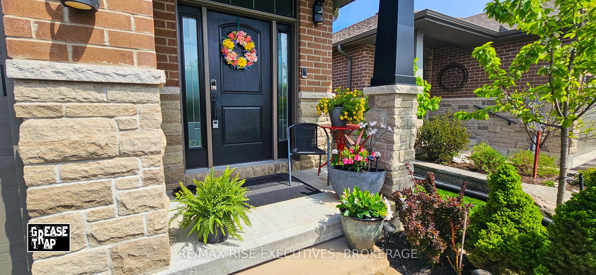 Photo 3 of 75 Farmington Crescent, Belleville, Thurlow Ward — HOMEH