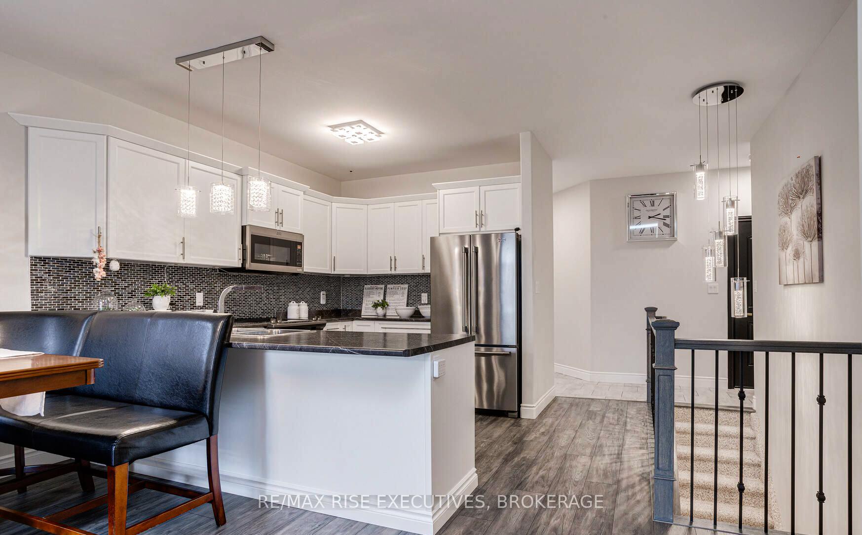 Photo 5 of 75 Farmington Crescent, Belleville, Thurlow Ward — HOMEH