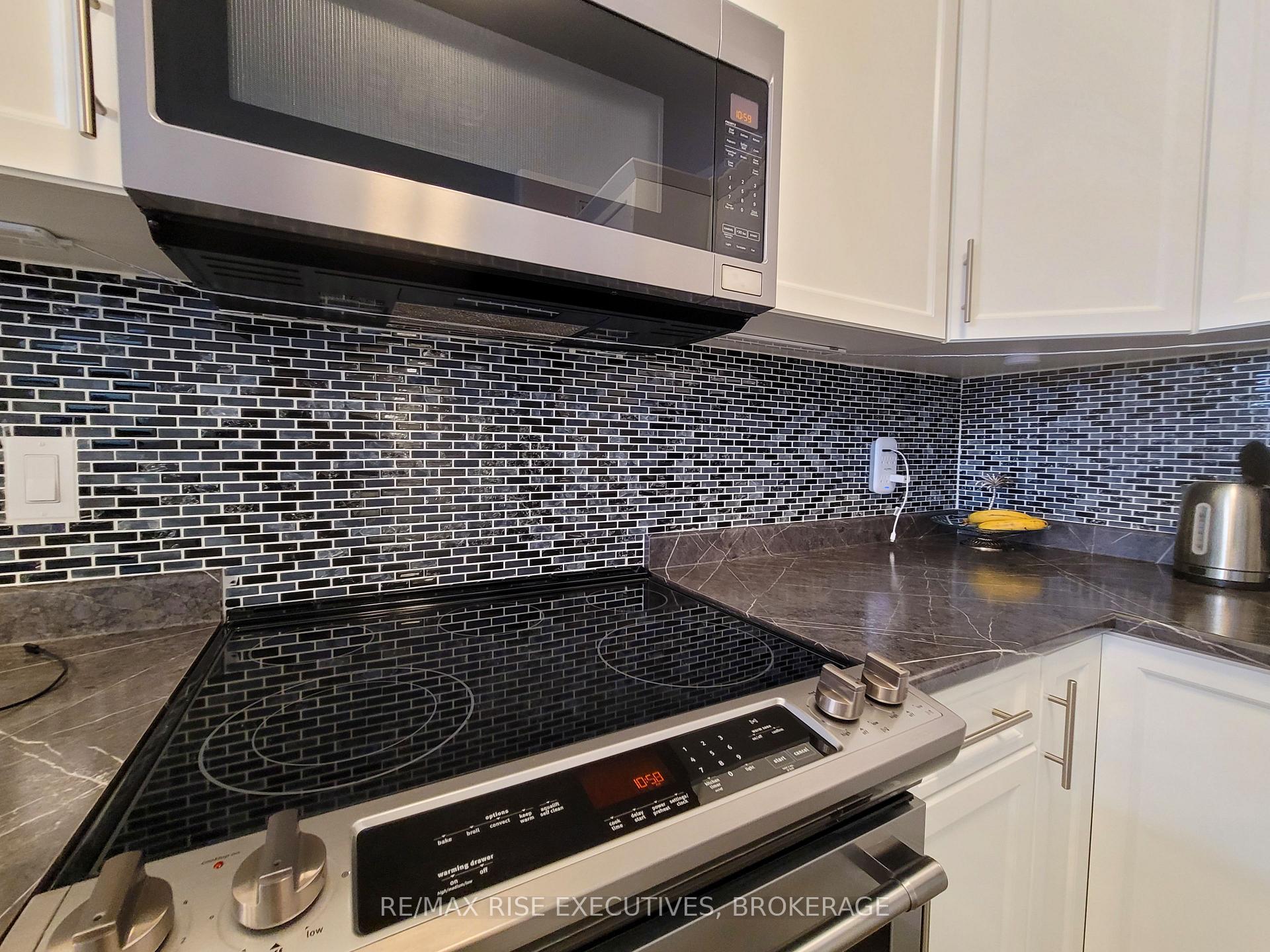 Photo 9 of 75 Farmington Crescent, Belleville, Thurlow Ward — HOMEH