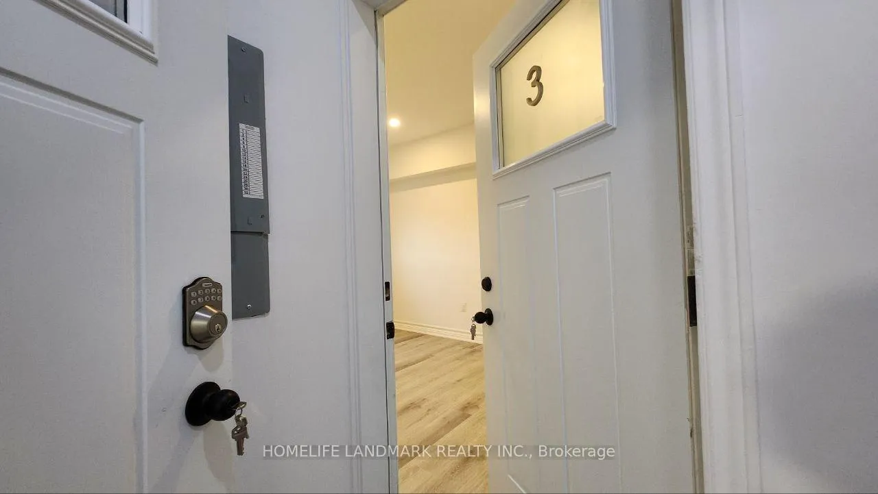 Photo 2 of Unit 3, 325 Simcoe Street S, Oshawa, Central — HOMEH